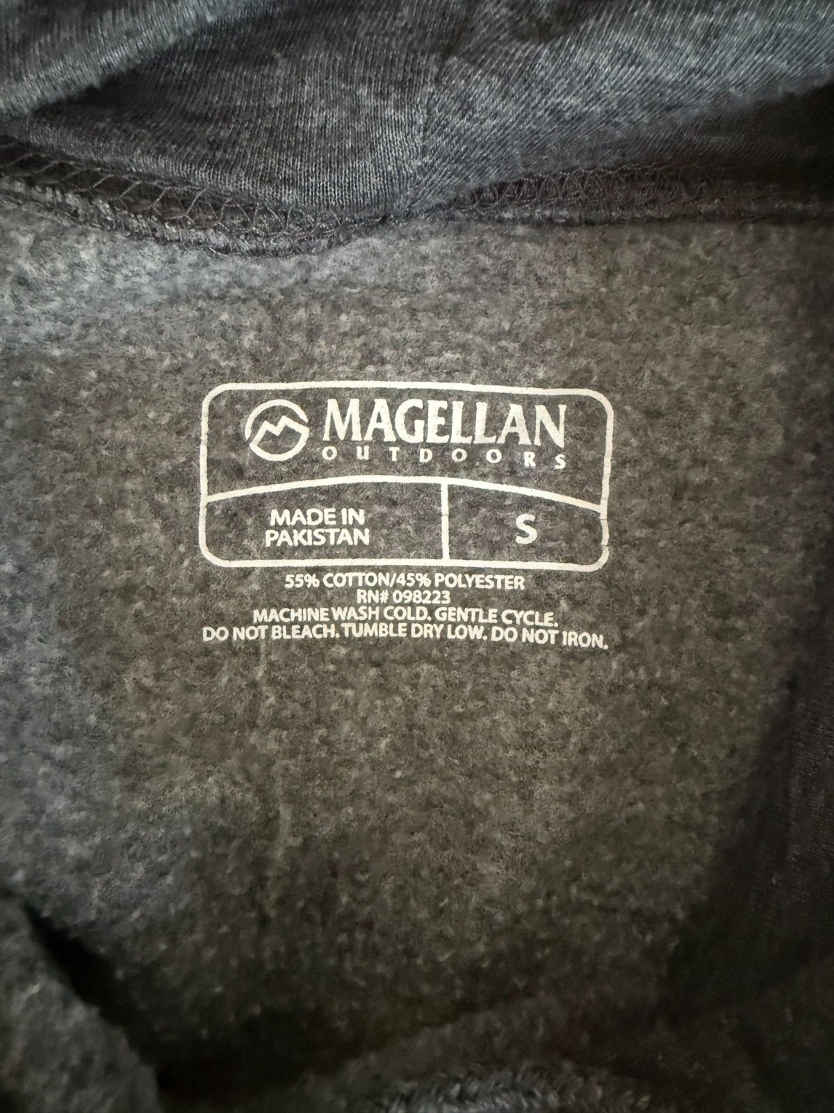 Other Magellan Mens Small Fishing Hoodie Lab Fish Graphic Outdoor Size US S / EU 44-46 / 1 - 3 Thumbnail