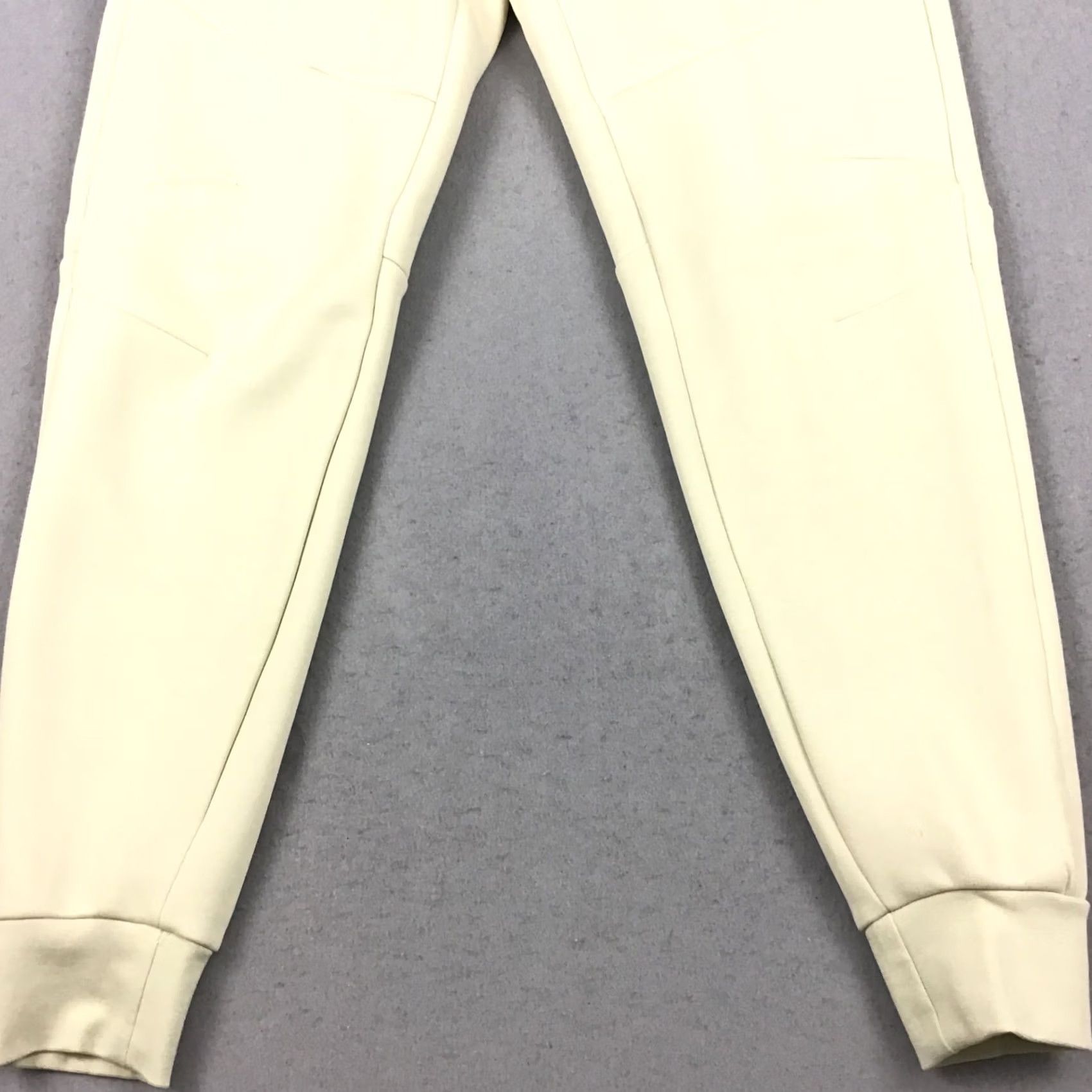Nike Nike Pants Men Medium Beige Tech Fleece Tapered Jogger Slim Fit Drawstring M Size US 31 - 3 Thumbnail