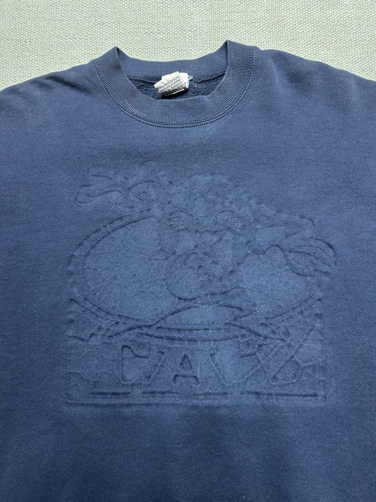 Vintage Vintage 90s sweatshirt looney tunes taz cartoon embossed XL Size US XL / EU 56 / 4 - 2 Thumbnail