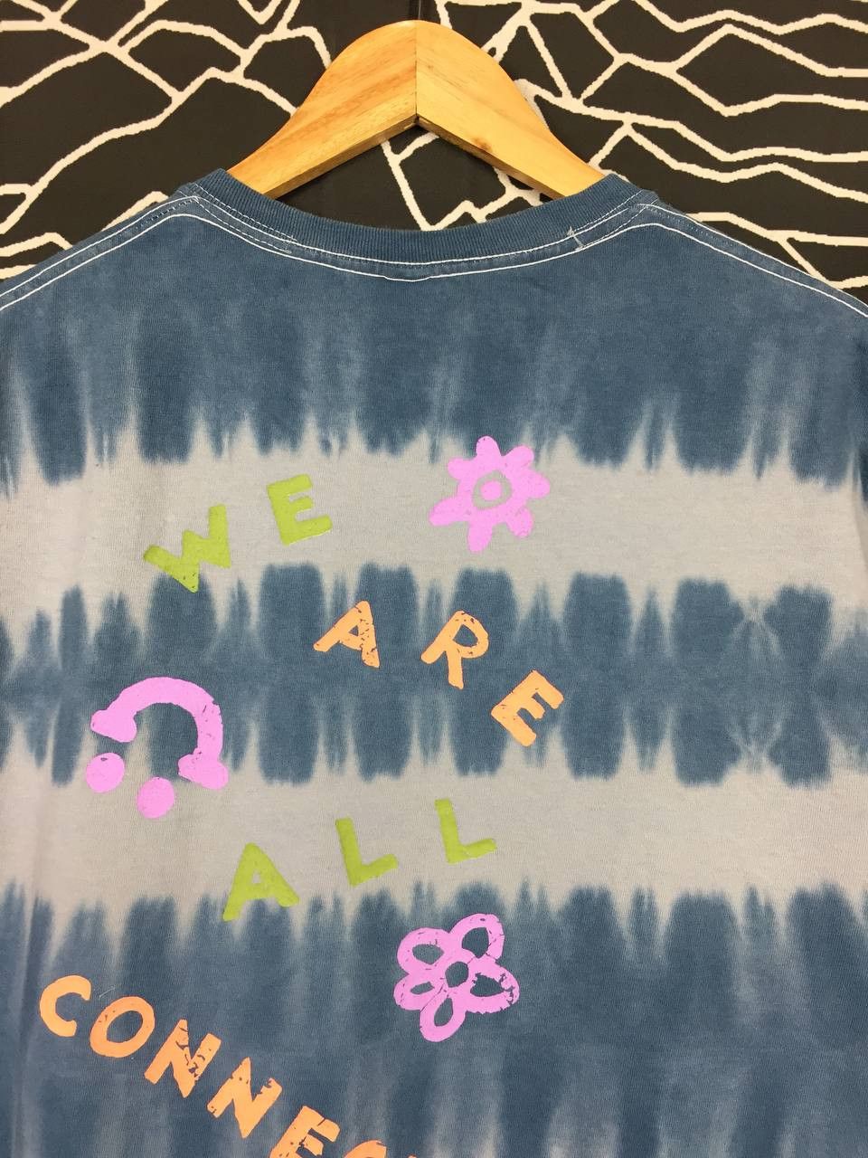 Pacsun Pacsun Los Angeles We Are All Connected Pop Art Tie Dye Tee Size US L / EU 52-54 / 3 - 6 Thumbnail