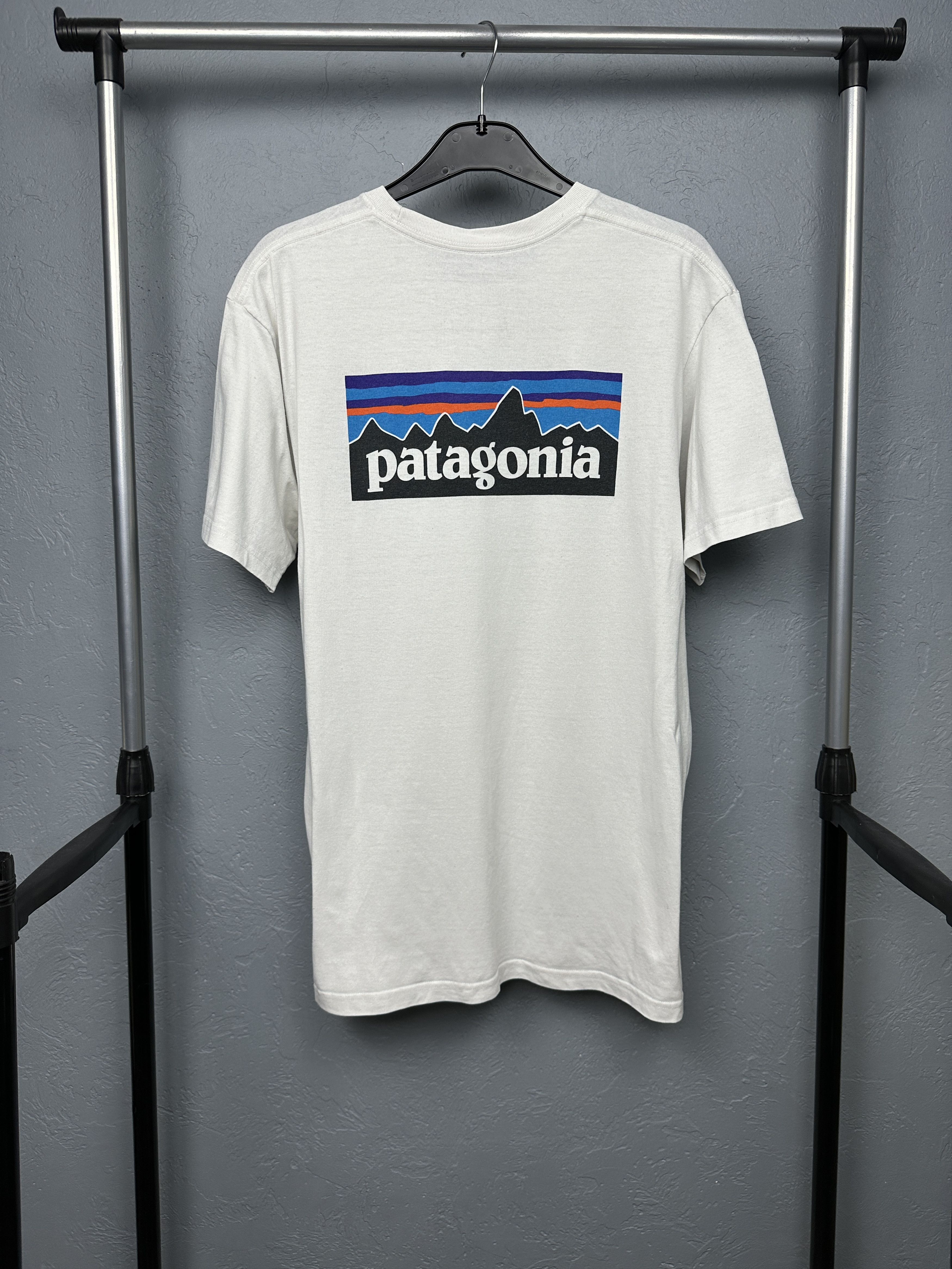 Patagonia Vintage 90s Patagonia Tokyo Shibuya Store