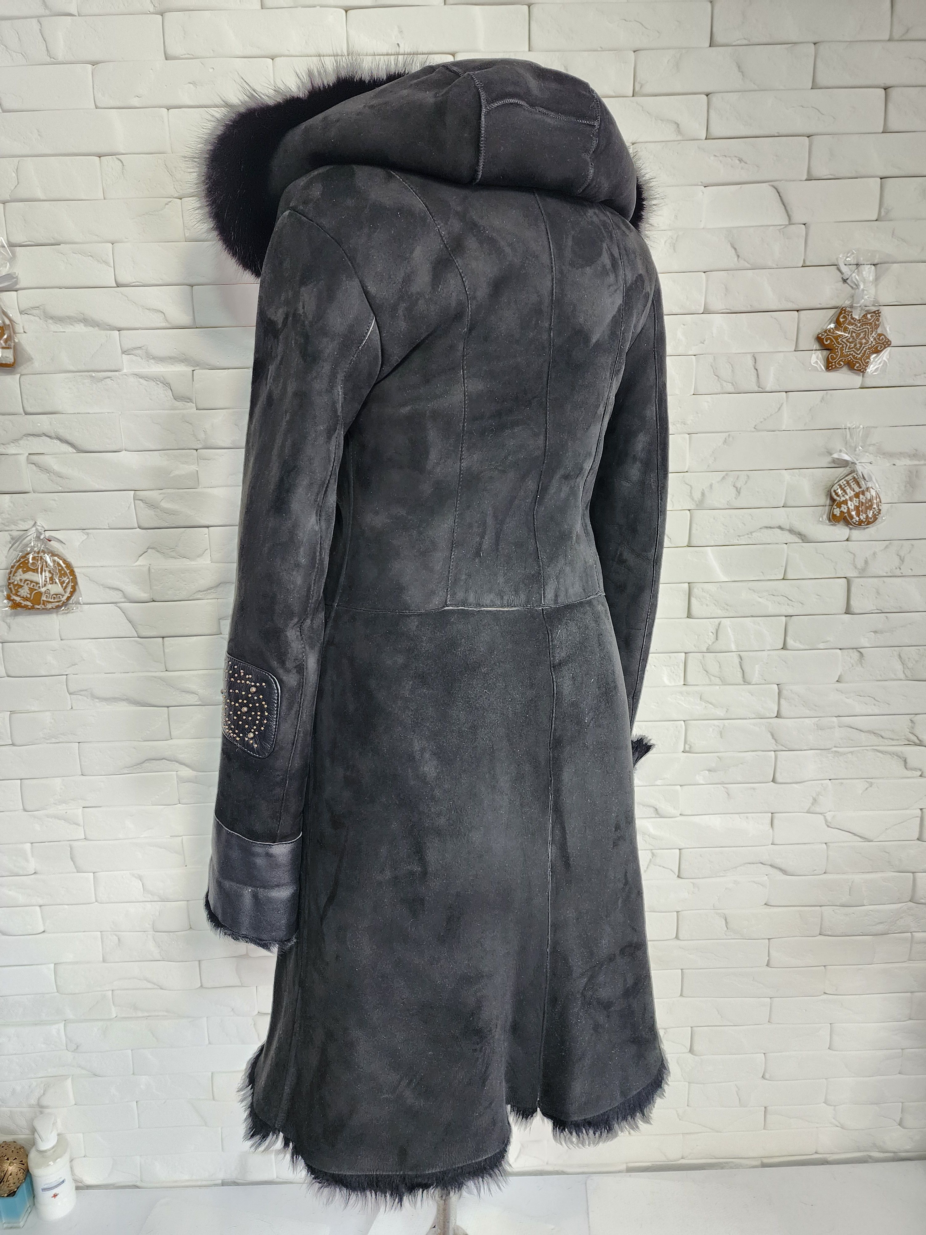 Furla Black Goat Fur Coat: Women's Fur Hooded Jacket, Button Front Size M / US 6-8 / IT 42-44 - 6 Thumbnail