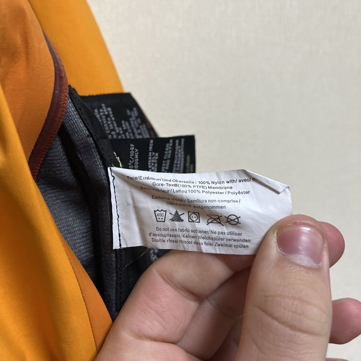 Arc'teryx Men's Arcteryx Beta Gore-Tex Jacket Recco Gorpcore Size US L / EU 52-54 / 3 - 24 Thumbnail