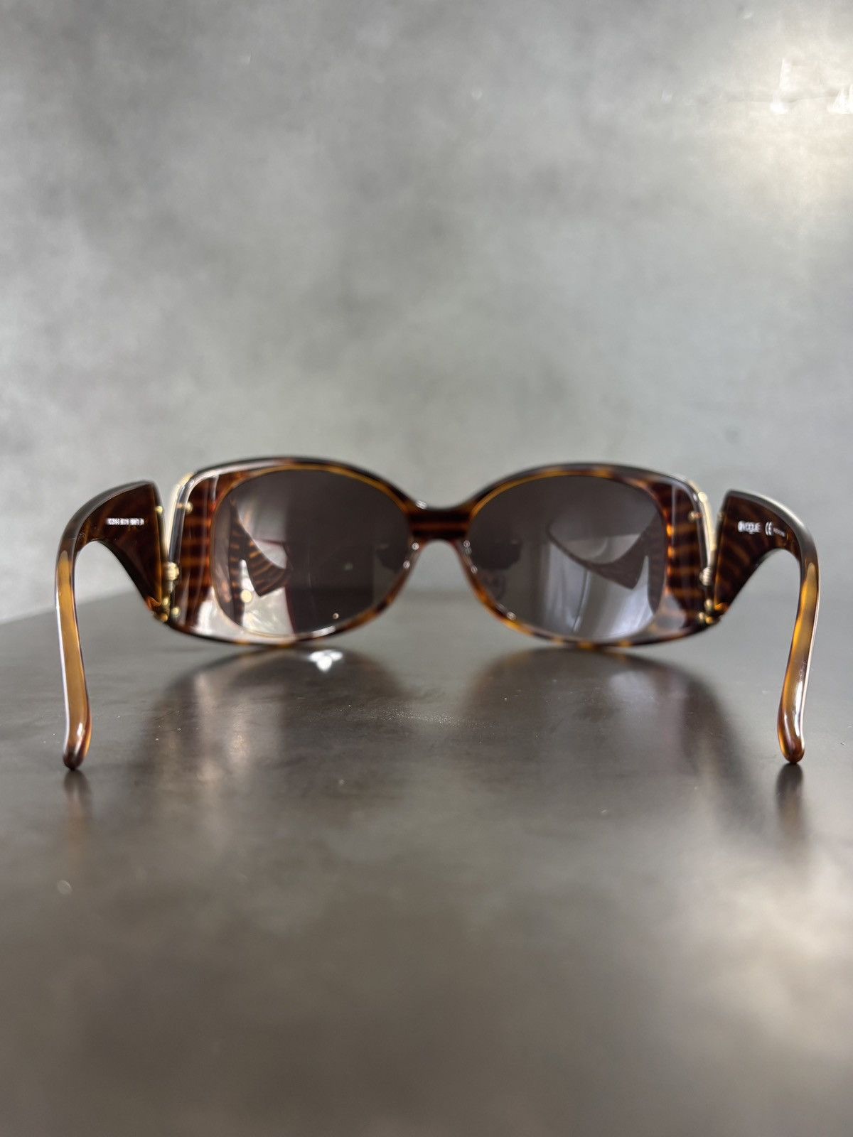 Vintage × Vogue 2000s Vintage Vogue Sunglasses Drop Arm VO 2519-S Y2K Glam Size ONE SIZE - 15 Thumbnail