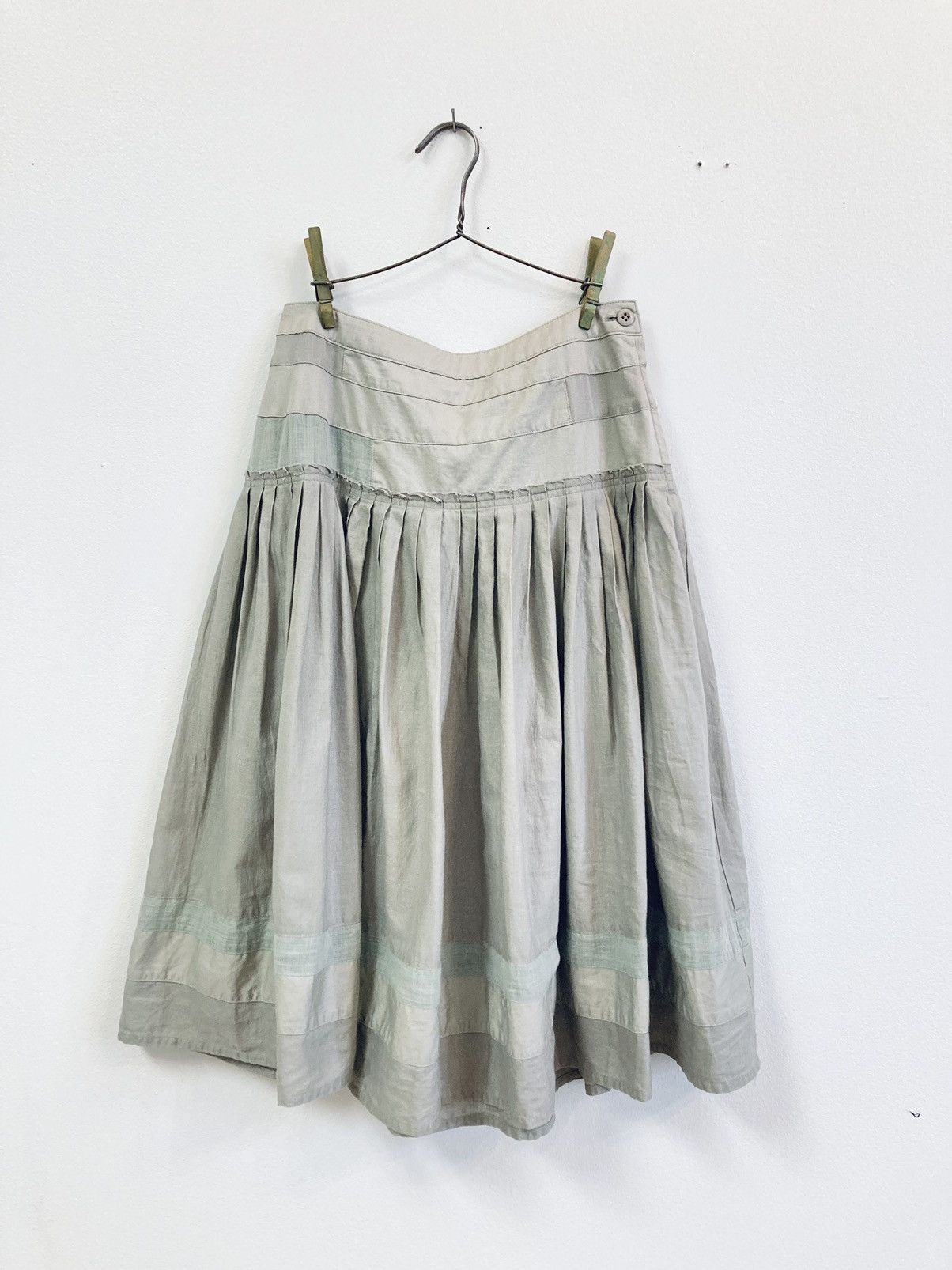 image of Atsuro Tayama Quilted Skirt in Grey, Women's (Size 26)