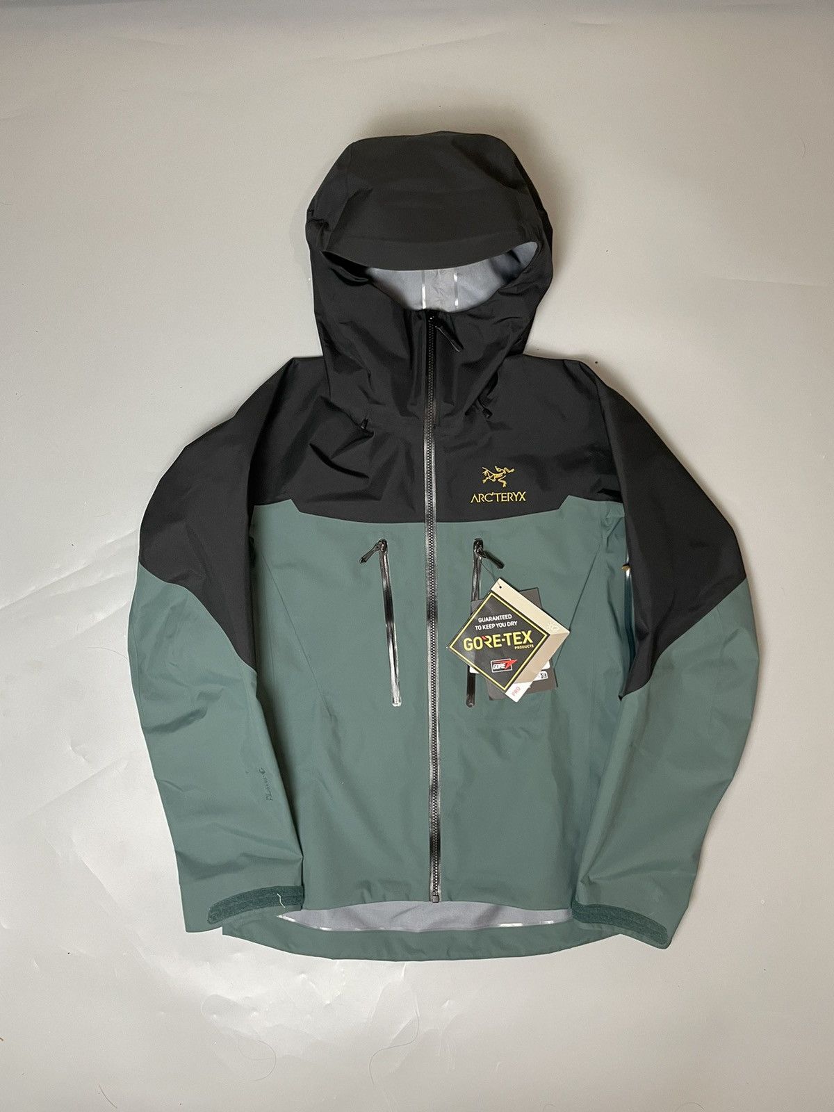 Arc'teryx Arc'teryx Alpha SV Dark magic jacket | Grailed