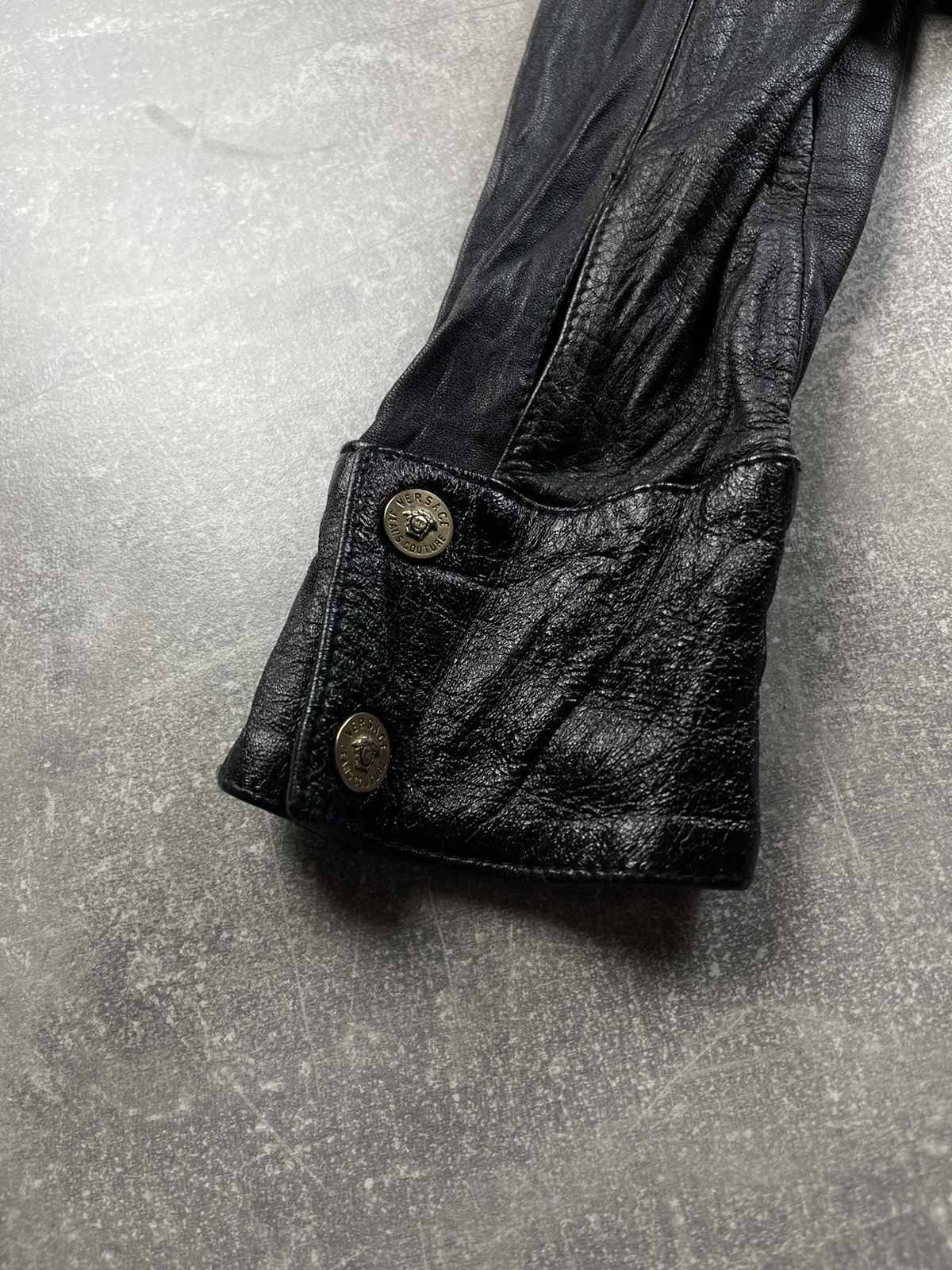 Versace Jeans Couture × Vintage Versace Leather Avant garde Black Slim Leather Jacket Size L / US 10 / IT 46 - 9 Thumbnail