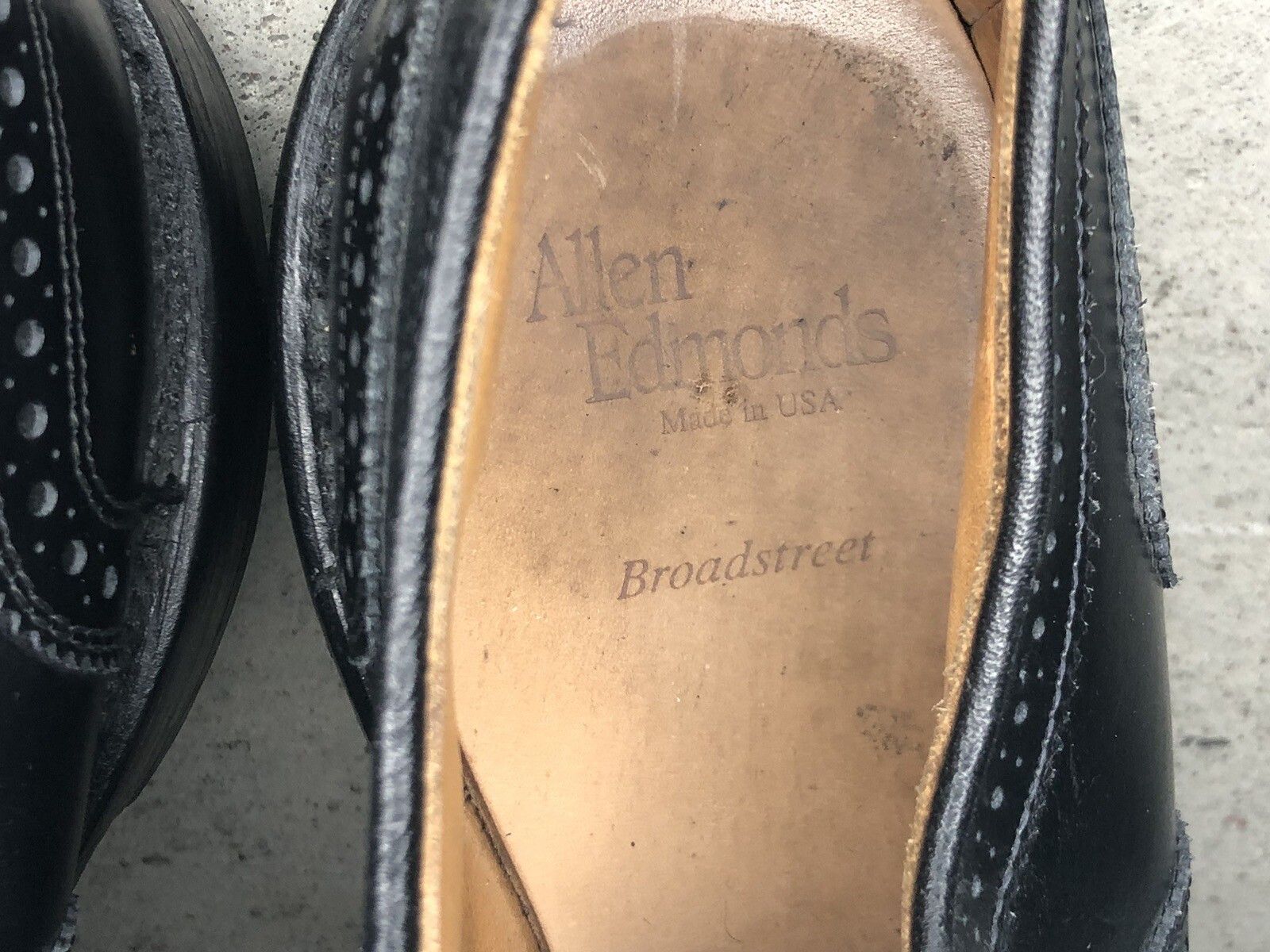 Allen Edmonds Allen Edmonds "BROADSTREET" Black Leather Brogue Men's 10E Size US 10 / EU 43 - 9 Thumbnail