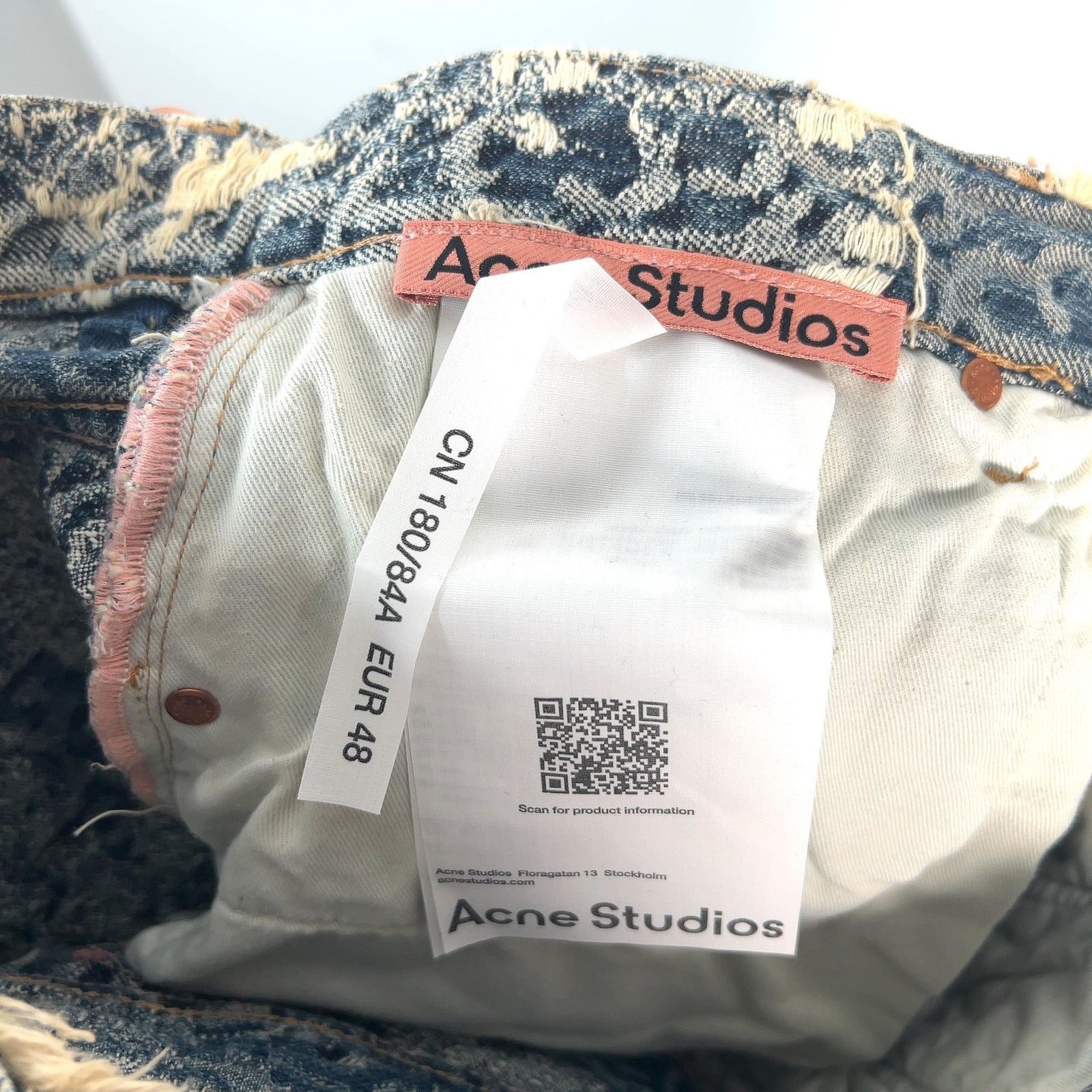 Acne Studios Acne Studios Distressed Mongram Denim Shorts Size US 32 / EU 48 - 6 Thumbnail