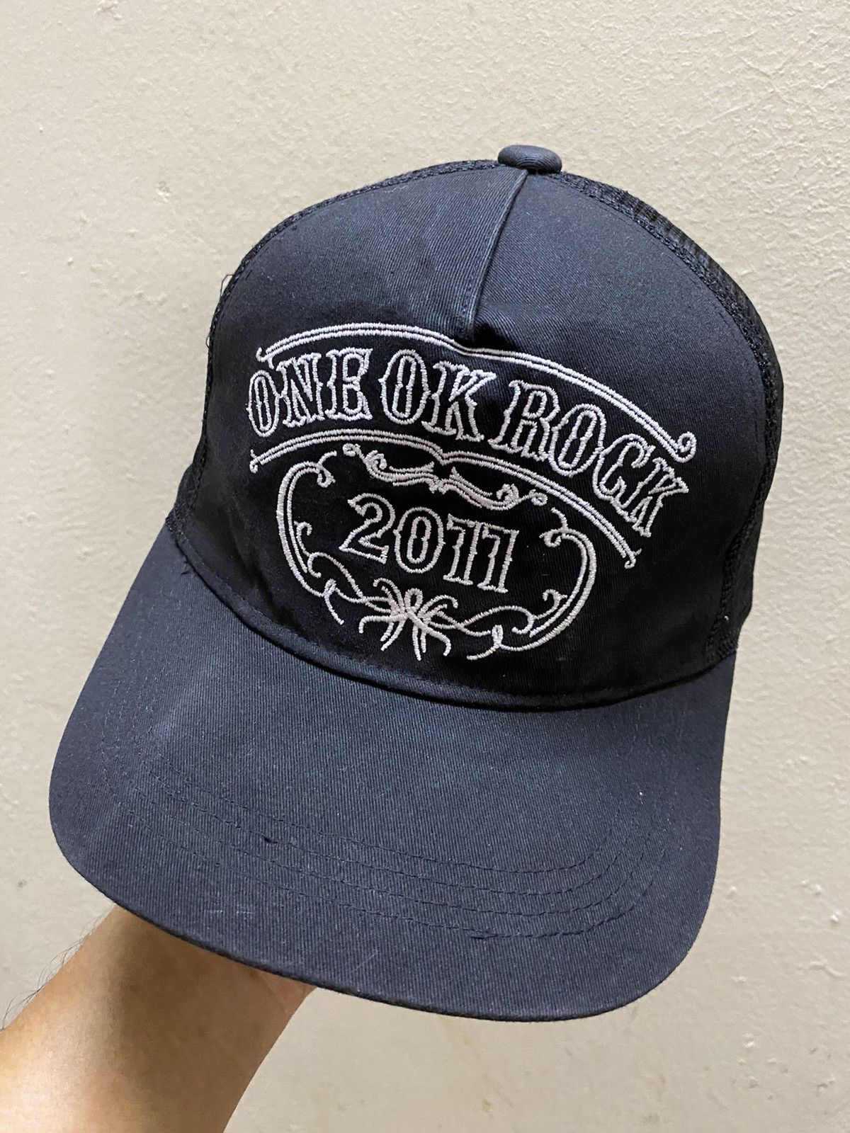 Band Tees × Japanese Brand Rare ‼️ Japan Band One Ok Rock 2011 Trucker Size ONE SIZE - 1 Thumbnail