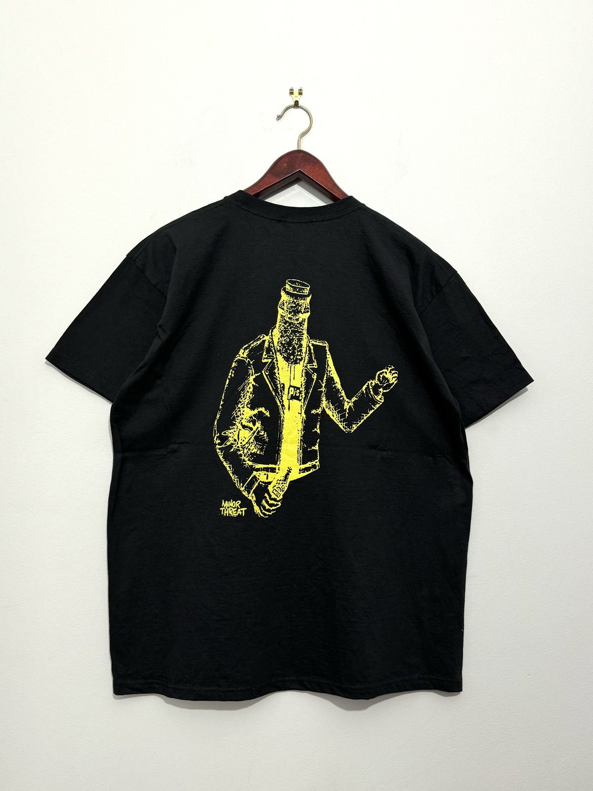 Band Tees × Rap Tees × Vintage Minor Threat Out of Step T-shirt Size US XL / EU 56 / 4 - 3 Thumbnail