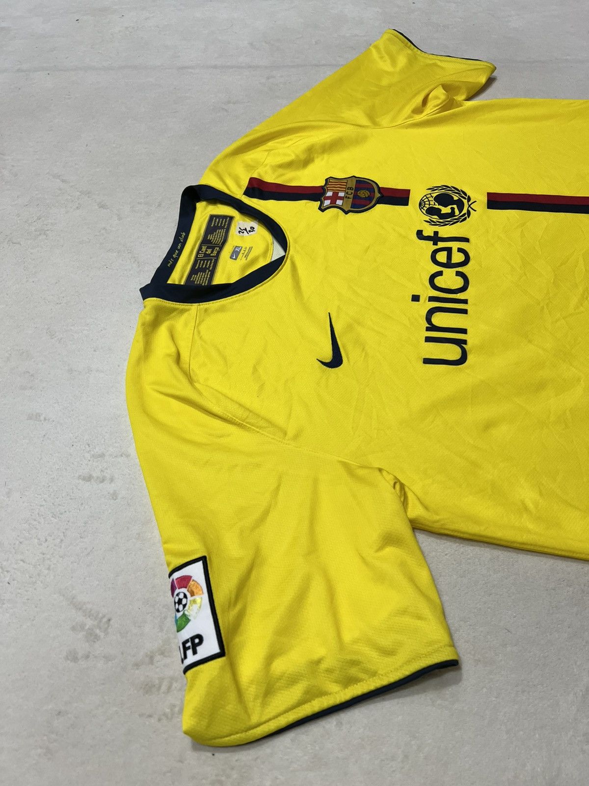 Nike Barcelona 2008 Nike Away Jersey #Messi 10 Size US XL / EU 56 / 4 - 5 Thumbnail