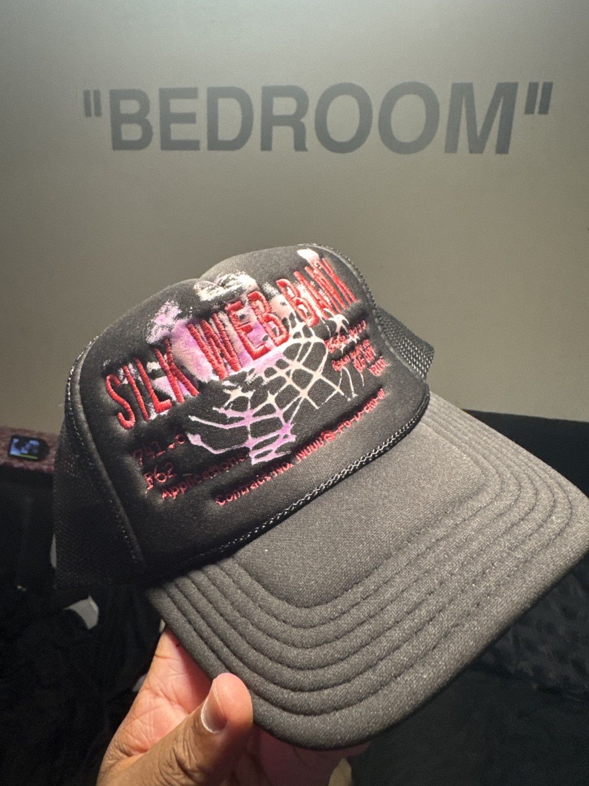 Sp5der × Young Thug Silk web bank spider trucker hat Size ONE SIZE - 6 Thumbnail