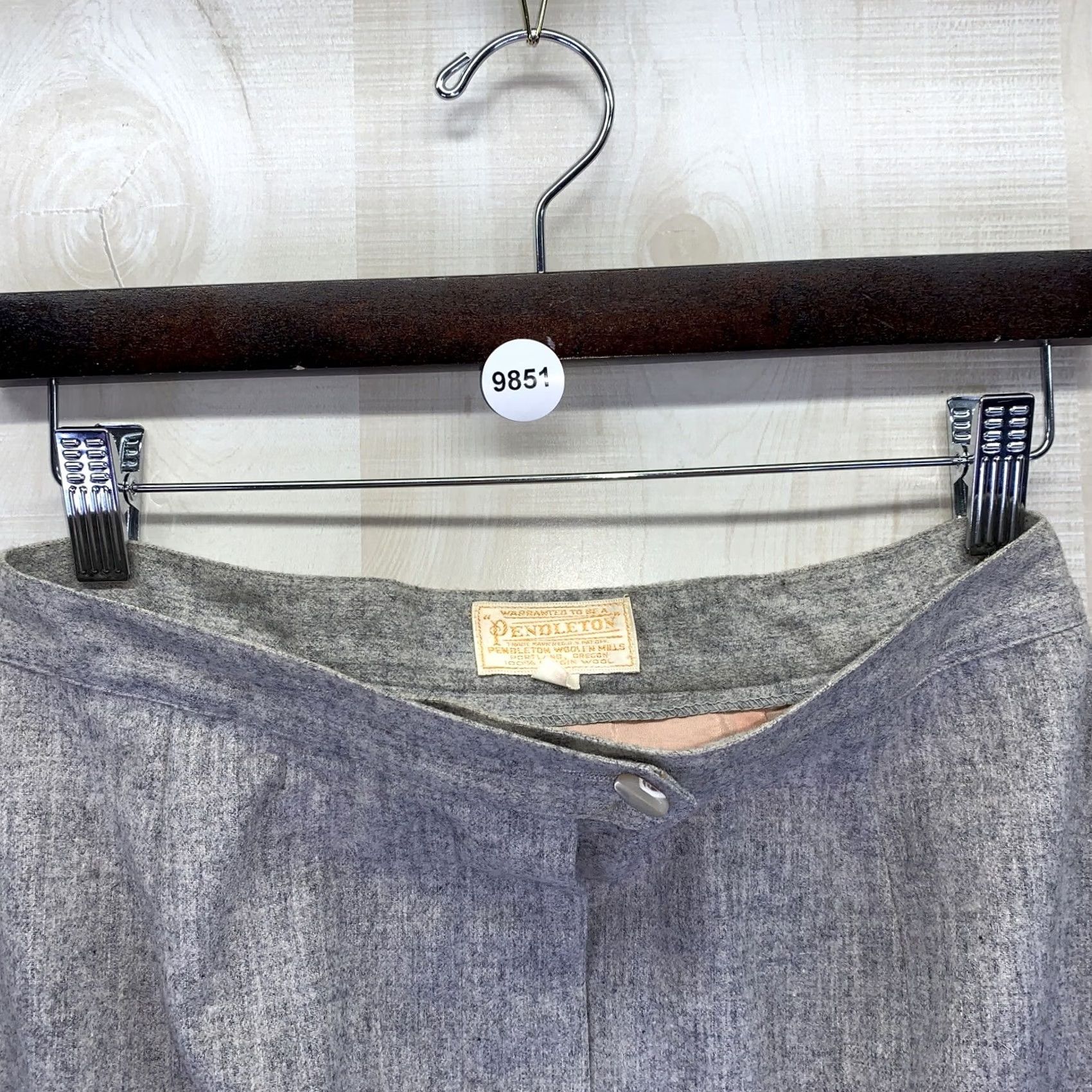 Pendleton VINTAGE Pendleton Skirt Women 14 Wool Heather Gray A-Line Knee Length 80s 90s Preppy Workwear Mens Womens Girls? Size 36" / US 14 / IT 50 - 7 Thumbnail