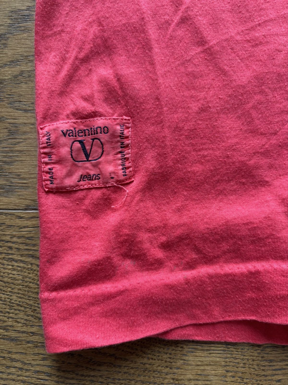 Valentino × Vintage Vintage *Rare* single stitch Valentino t shirt Size US L / EU 52-54 / 3 - 5 Thumbnail