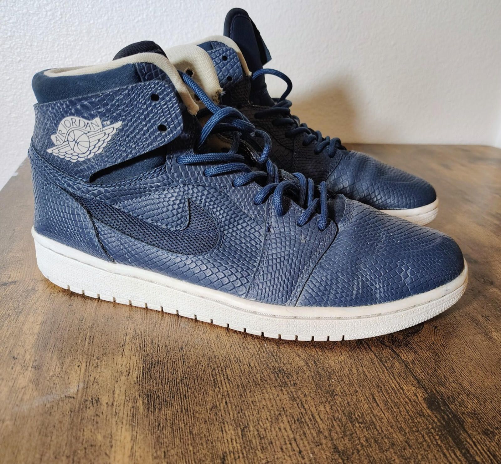 Jordan Brand Nike Air Jordan 1 Retro High Nouveau 'Navy Snake' Sz 8.5 Size US 8.5 / EU 41-42 - 1 Thumbnail