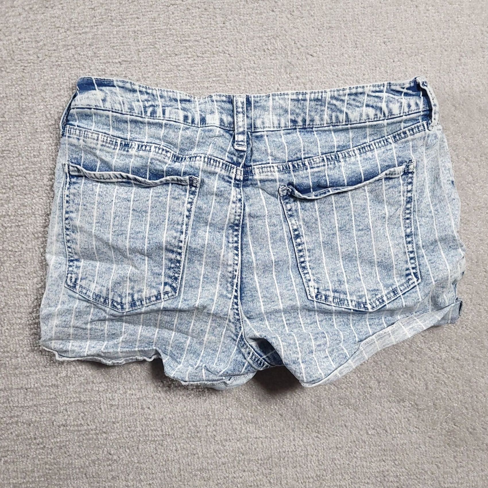 Denime SO Womens 13 Jean Shorts Blue Denim Striped Favorite Shortie Stretch Acid Wash Size 34" / US 12 / IT 48 - 7 Thumbnail