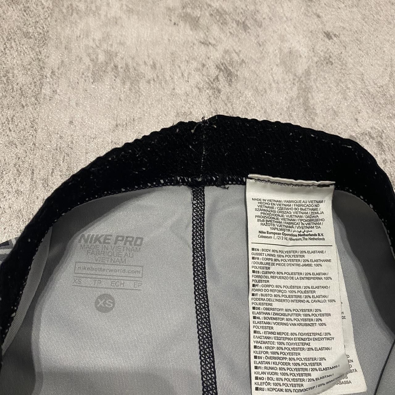 Nike Nike Pro black and white sportswear leggings Size US 32 / EU 48 - 5 Thumbnail