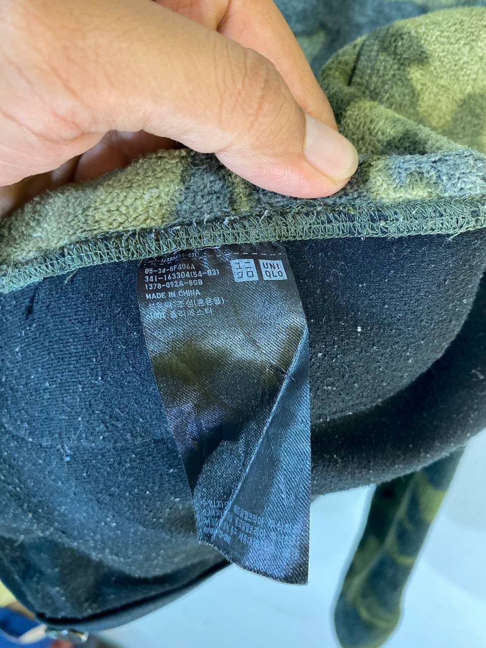 Japanese Brand uniqlo japanese brands camo fleece jacket nice design Size US M / EU 48-50 / 2 - 8 Thumbnail