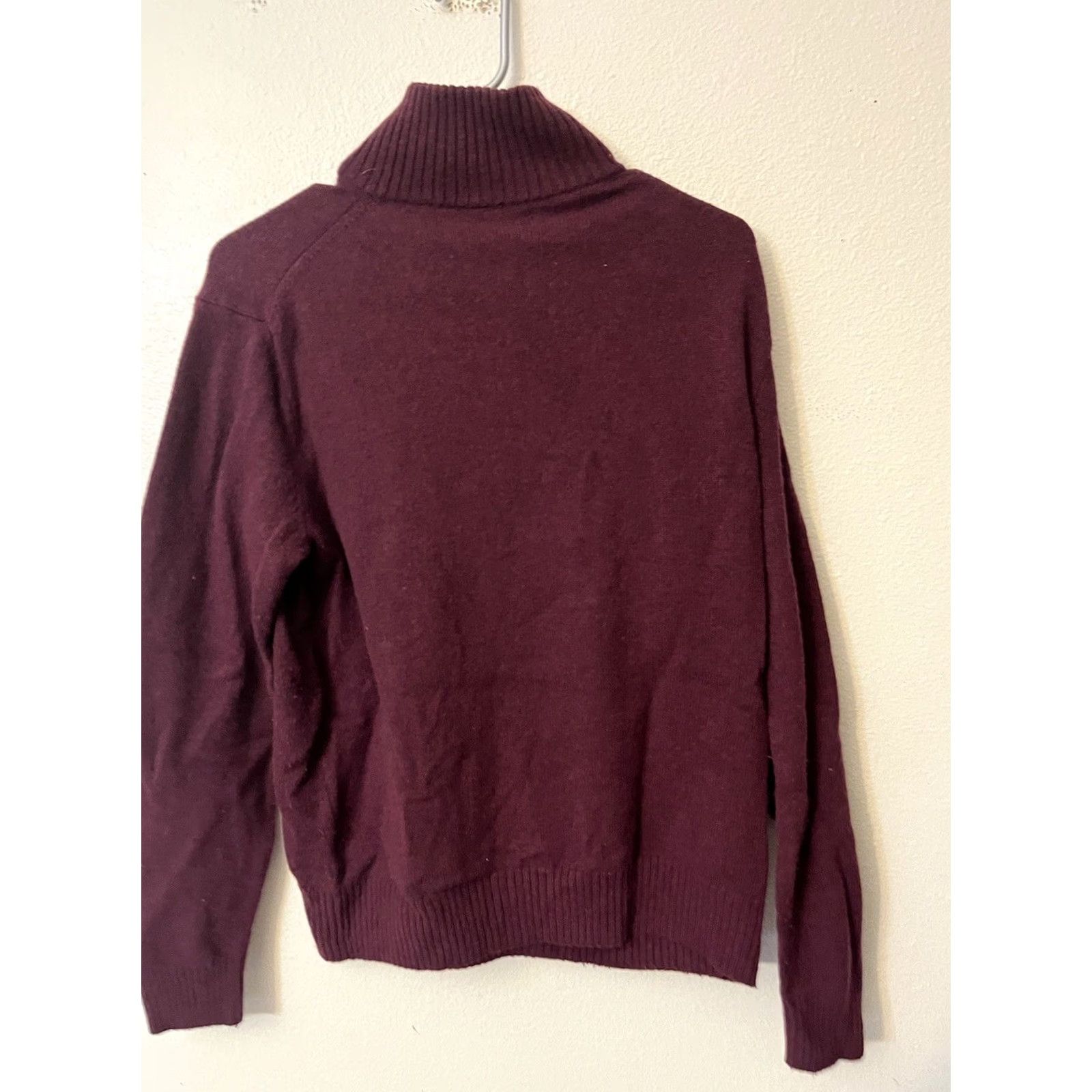 J.Crew J.Crew Rugged Merino Wool Half-Zip Sweater M Maroon Mens Pullover 1/2 Zip Knit Nylon Wool Merino Wool Long Sleeve High Neck Zip Accents Solid Vintage Size US M / EU 48-50 / 2 - 3 Thumbnail