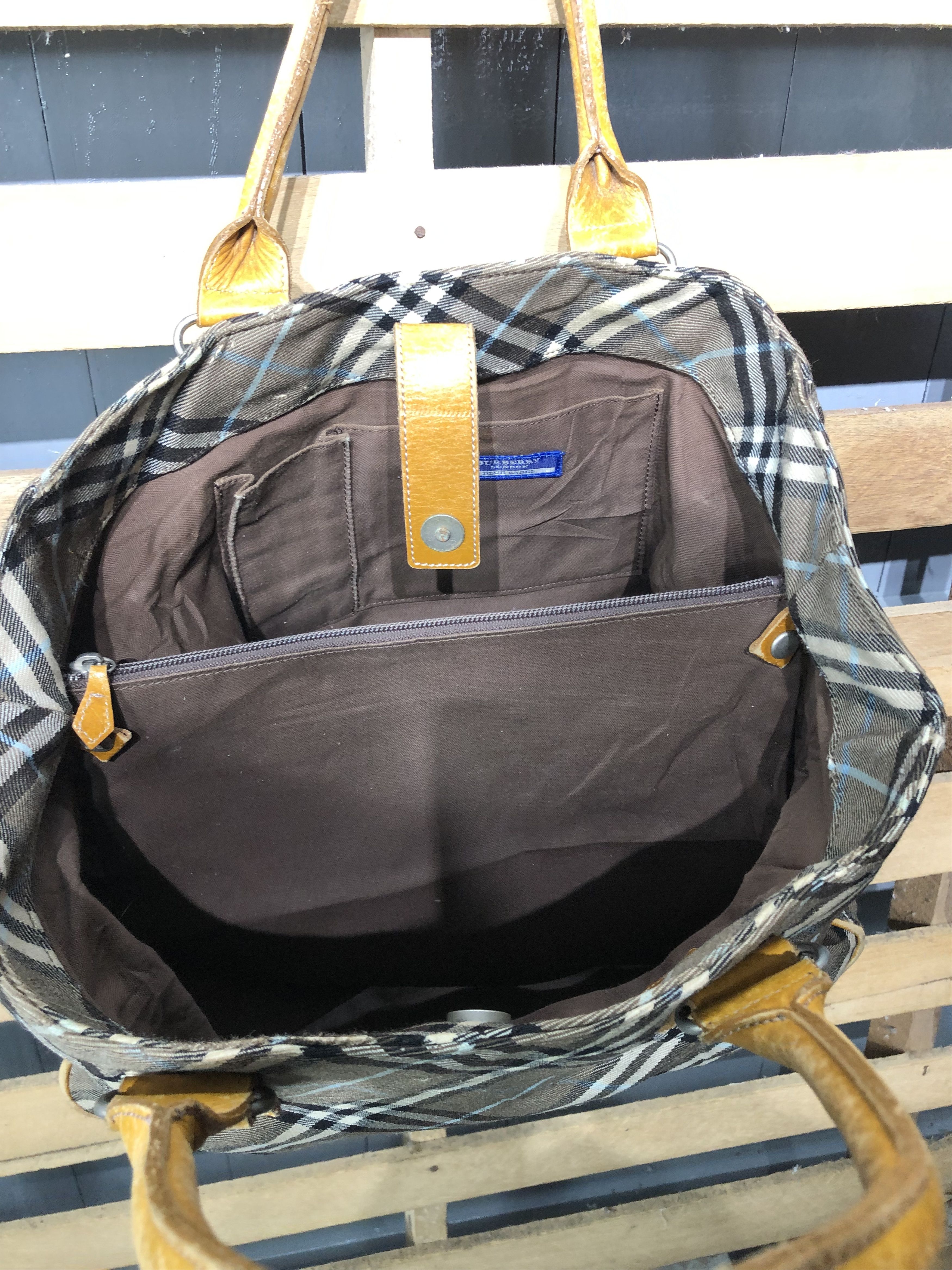 Burberry Authentic Burberry Style Haandcarry Bag Size ONE SIZE - 11 Thumbnail