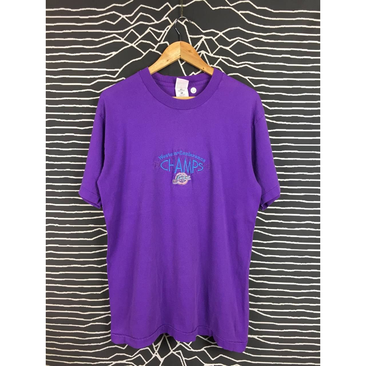 NBA × Sports Specialties × Vintage Vtg Utah Jazz NBA 1998 Western Conference Champs Tee Size US L / EU 52-54 / 3 - 1 Thumbnail