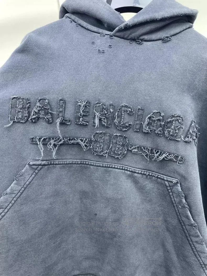 Balenciaga Balenciaga Black Hooded Sweatshirt. Size US L / EU 52-54 / 3 - 6 Thumbnail