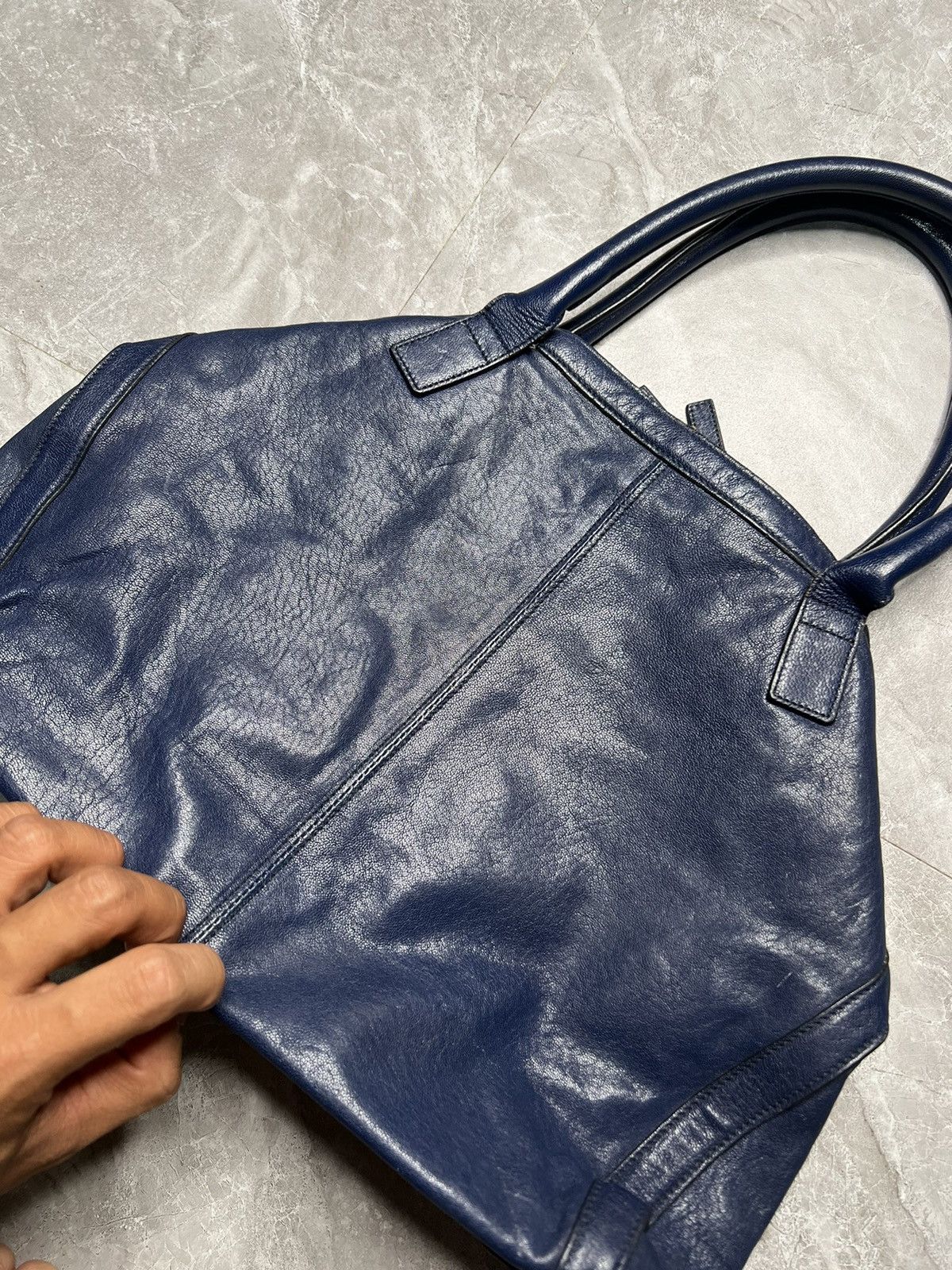 Alexander McQueen Iconic Alexander Mcqueen Navy Leather De Manta Bag Size ONE SIZE - 6 Thumbnail