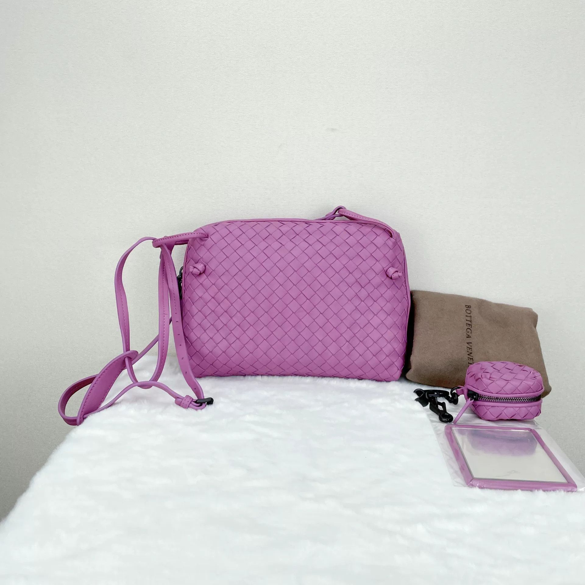 Bottega Veneta Pre-loved Bag Very good condition Size ONE SIZE - 1 Thumbnail