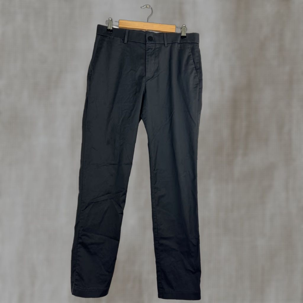 Banana Republic Banana Republic Men Pants Slim Gray 32x31 Dress Polyester Blend Slim Fit 32 Mens Gray Dress Pants Size US 32 / EU 48 - 1 Thumbnail