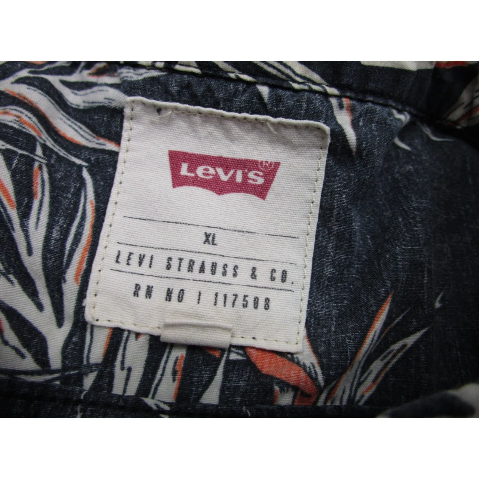 Levi's VINTAGE Levis Shirt Mens XL Blue Hawaiian Tropical Floral Birds Paradise Button Front Size US XL / EU 56 / 4 - 5 Thumbnail