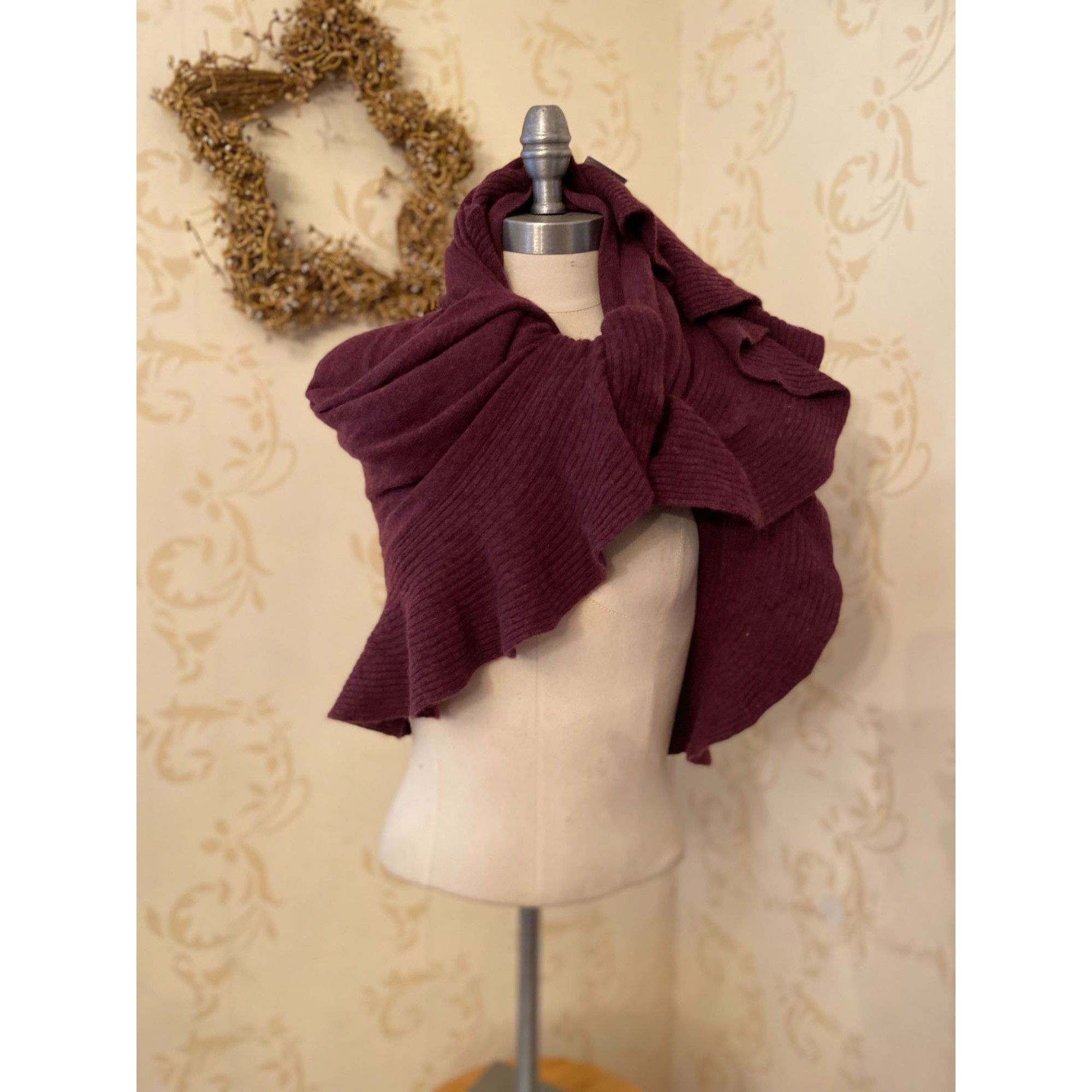 Magaschoni Ladies O/S Magaschoni Cashmere 100% Cashmere Oversize Scarf/ Size ONE SIZE - 4 Thumbnail