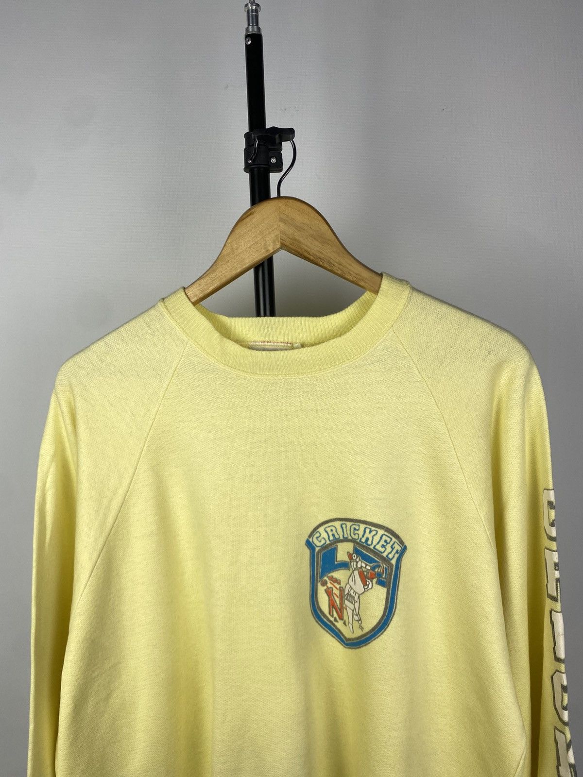 Vintage VINTAGE 90s USA ENGLAND CRICKET Sweatshirt Size US L / EU 52-54 / 3 - 4 Thumbnail