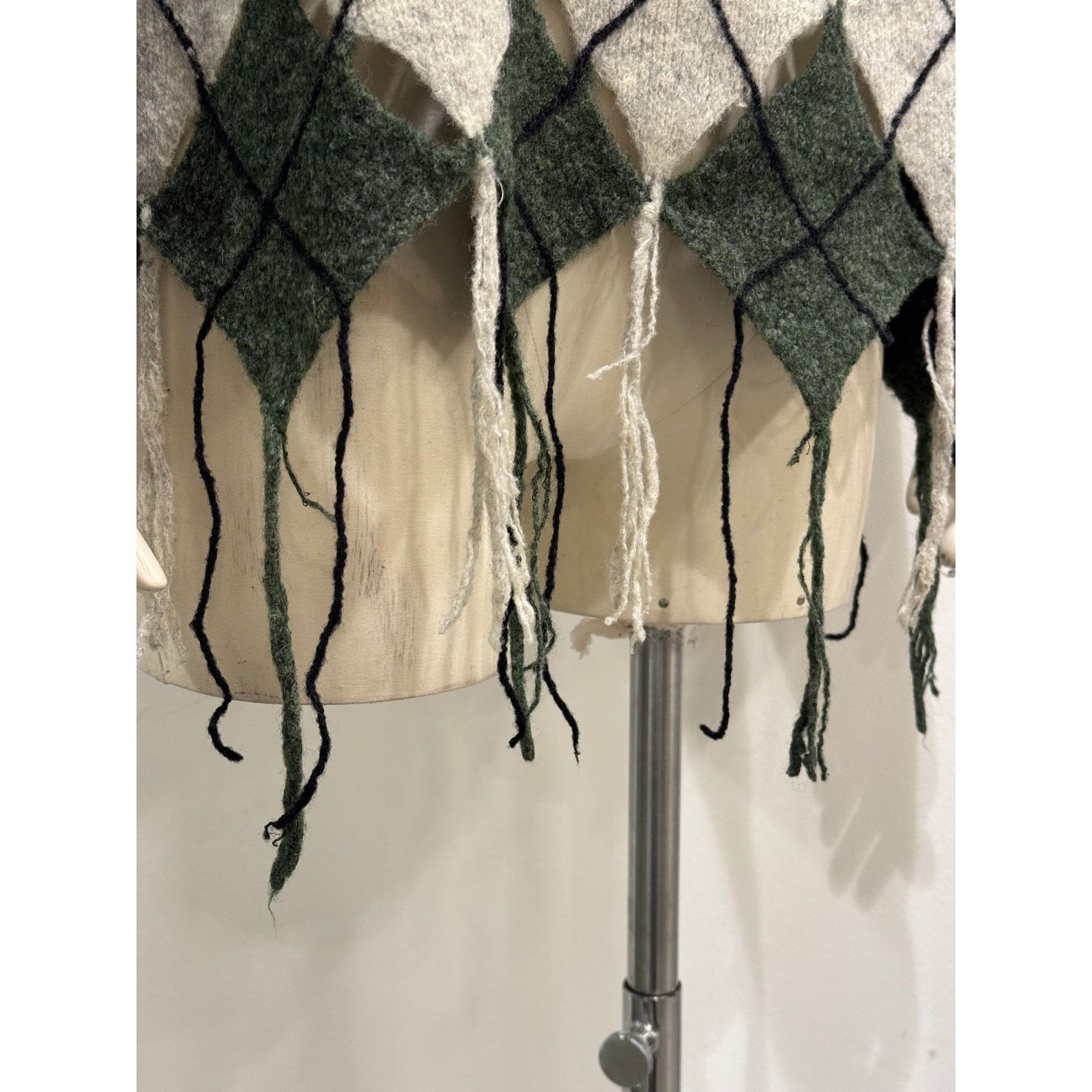 Jean Paul Gaultier A/W1993 Jean Paul Gaultier cutout argyle sweater Size M / US 6-8 / IT 42-44 - 5 Thumbnail