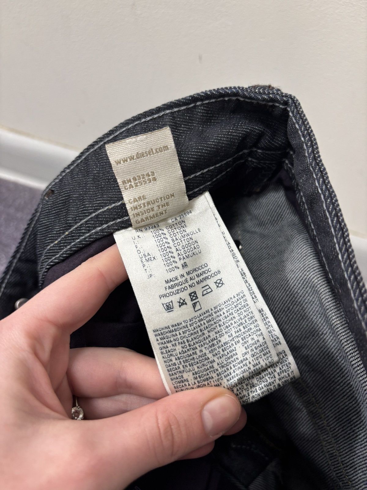 Diesel Diesel Iakop Regular Slim Tapered NWT Navy/Black Denim Jeans Size US 28 / EU 44 - 14 Thumbnail