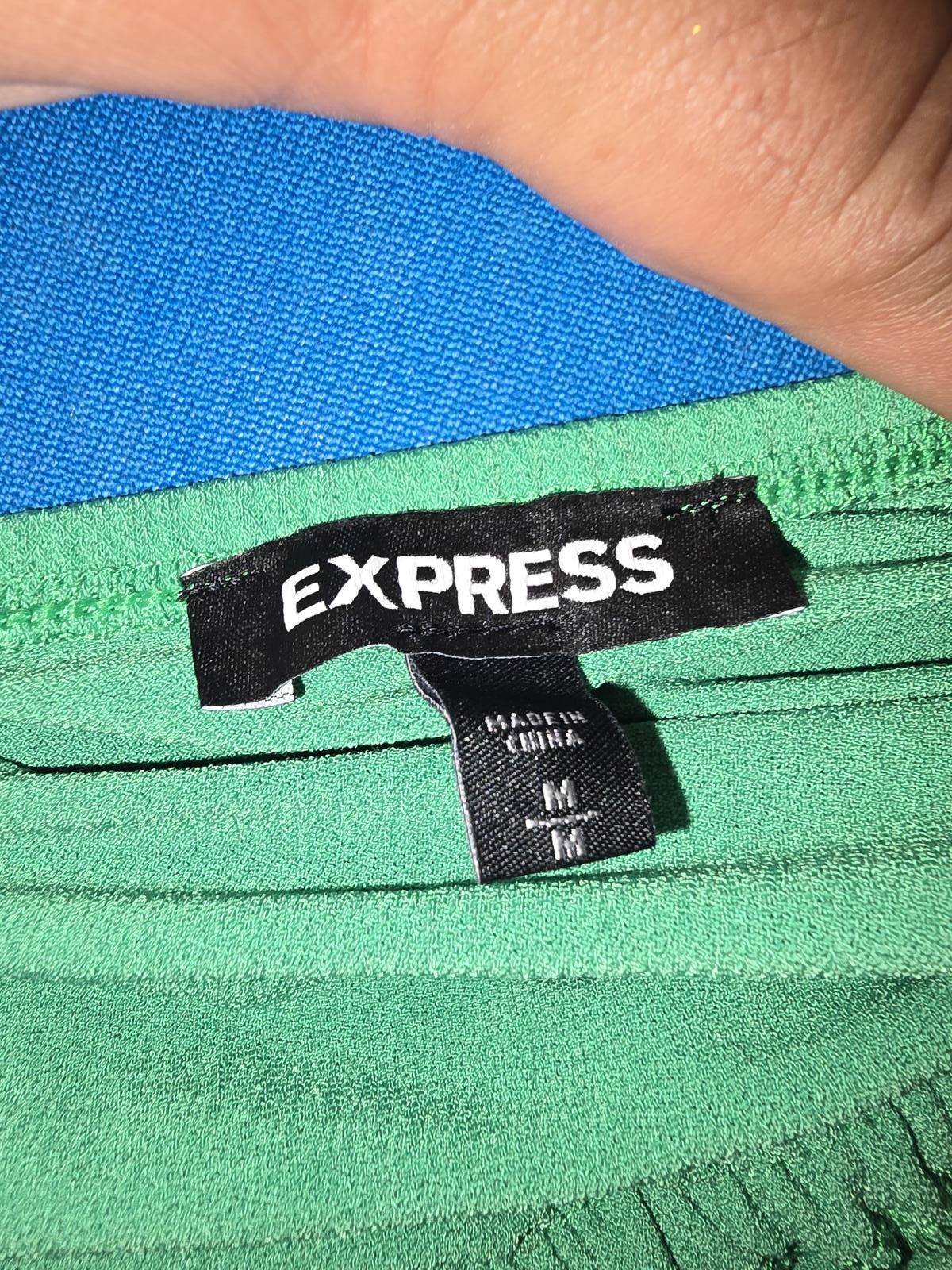 Express Stylish Green Flair Dress with Ring Detail Open Back Size M / US 6-8 / IT 42-44 - 3 Thumbnail