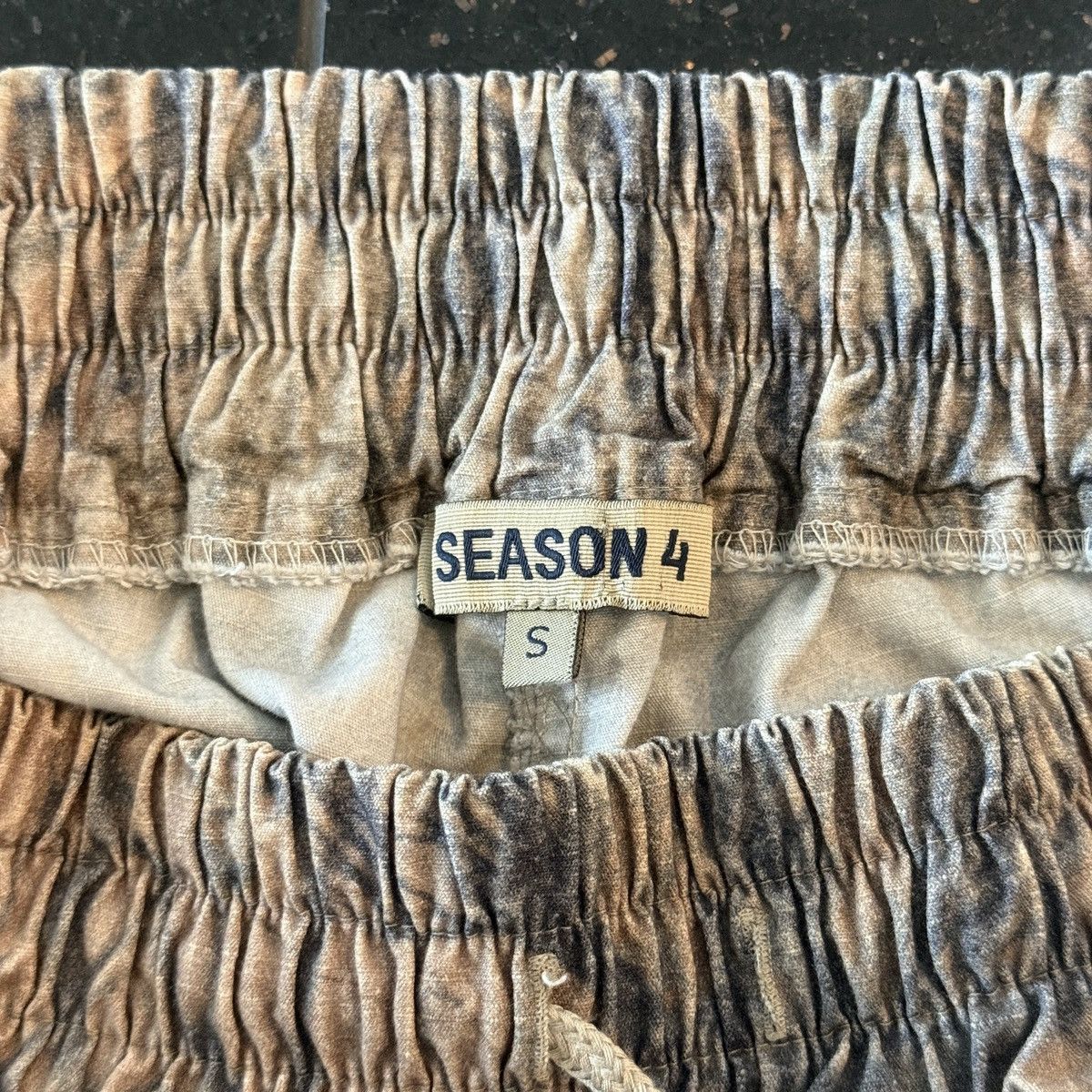 Yeezy Yeezy Season 4 Camo Shorts Size US 30 / EU 46 - 4 Thumbnail