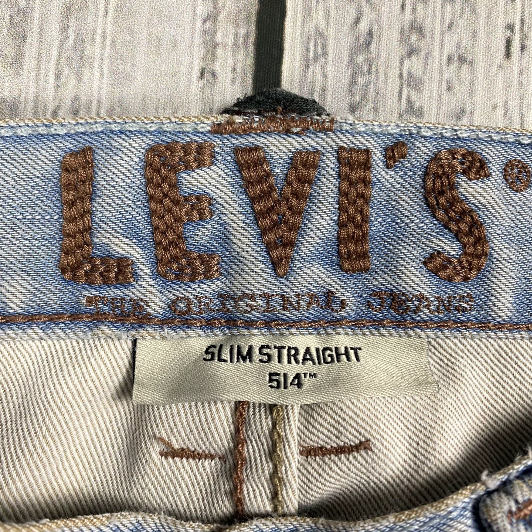 Levi's LEVIS SLIM STRAIGHT 514 ACCENTED POCKET DISTRESSED LIGHT WASH JEANS 33X31 Y2K Size US 33 - 5 Thumbnail