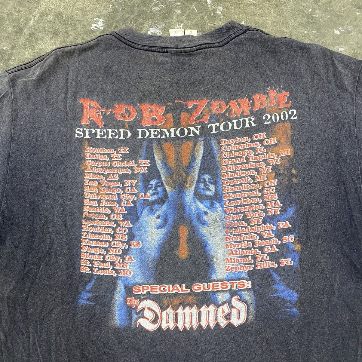 Band Tees Vintage 2002 Rob Zombie Promo Tour Tee Sun Faded Metal Movie Size US L / EU 52-54 / 3 - 2 Thumbnail