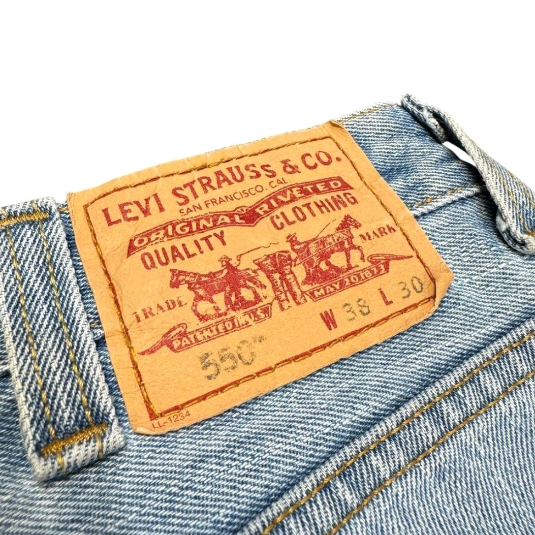 Levi's VINTAGE Levi's 550 Jeans Men's 38x30 Lightwash Y2K Baggy Cowboy Denim Cotton Relaxed Fit Blue Jeans Mens Size US 38 / EU 54 - 4 Thumbnail