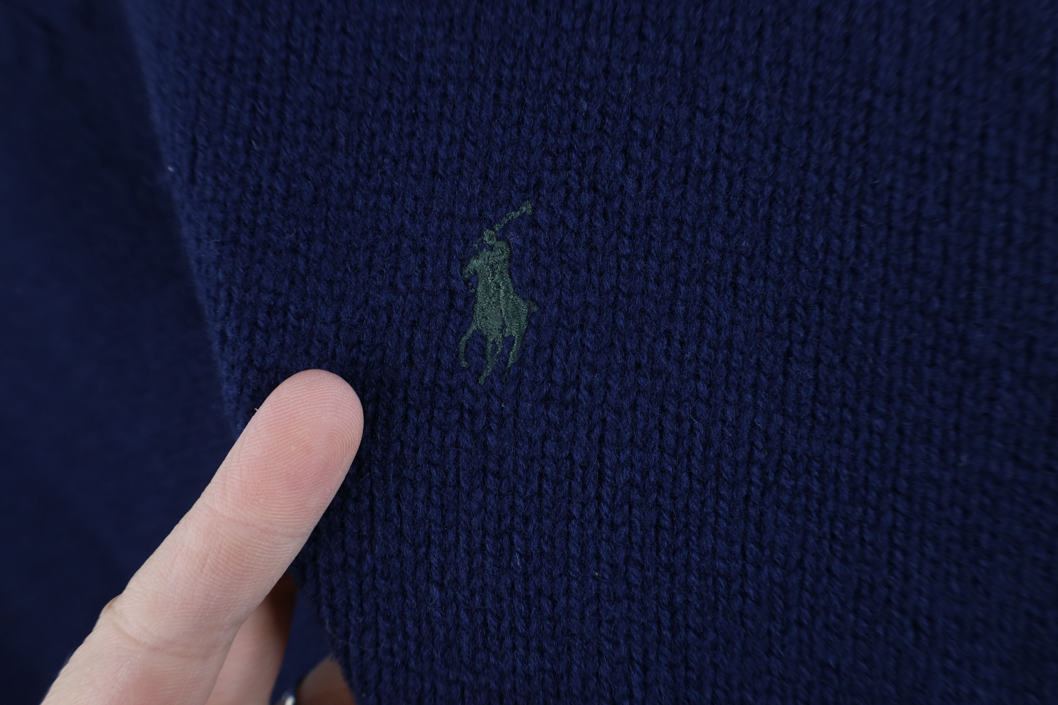 Ralph Lauren Vintage 90s Ralph Lauren Lambswool Knit V-Neck Sweater Blue Size US XL / EU 56 / 4 - 4 Thumbnail