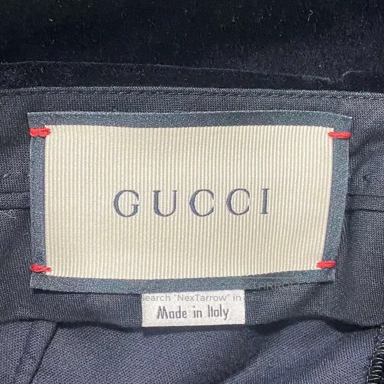 Gucci Gucci Black velvet trousers Size 26" / US 2 / IT 38 - 4 Thumbnail