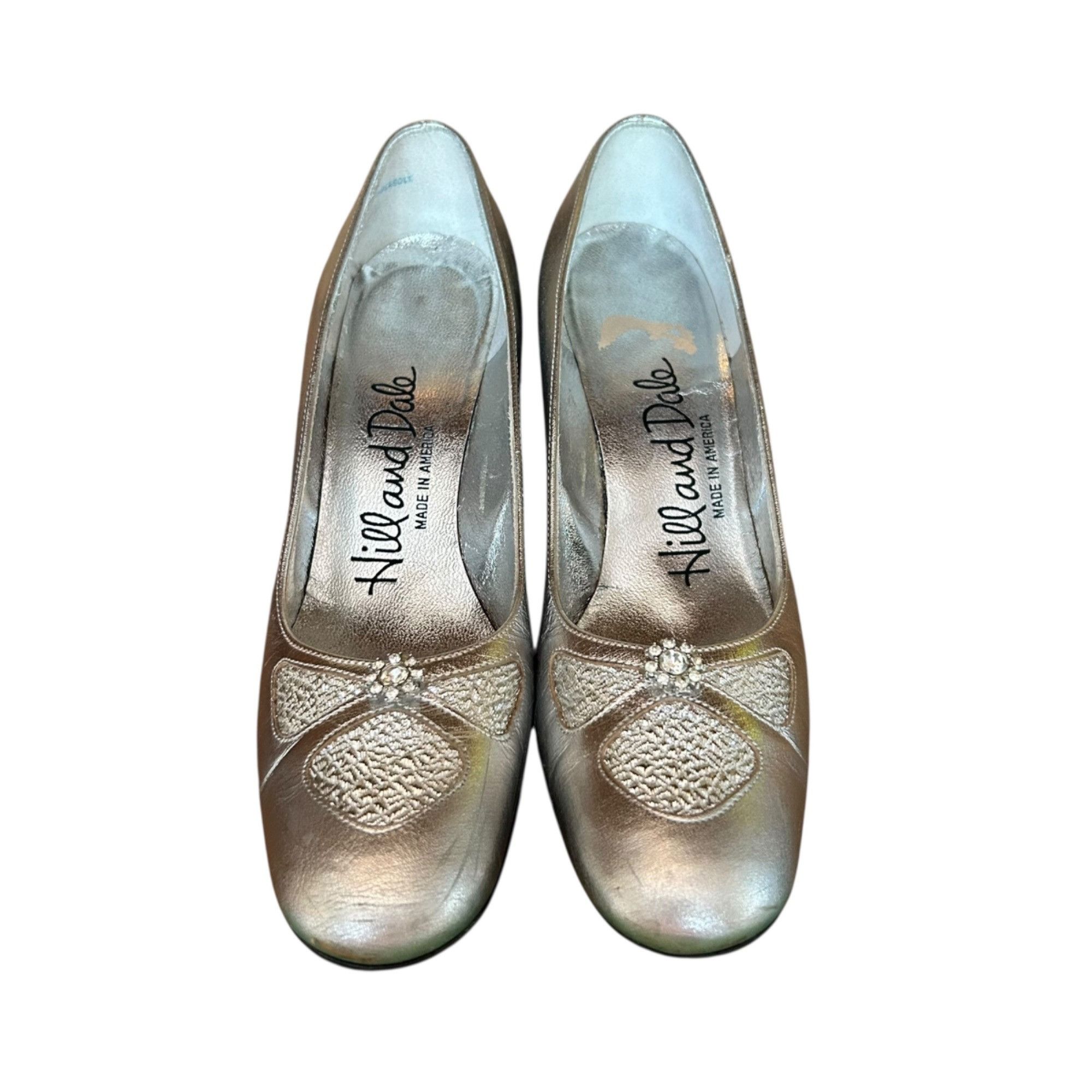 Vintage Vintage Hill and Dale Metallic Silver Pinup Jeweled Pumps Size US 5.5 / IT 35.5 - 2 Thumbnail