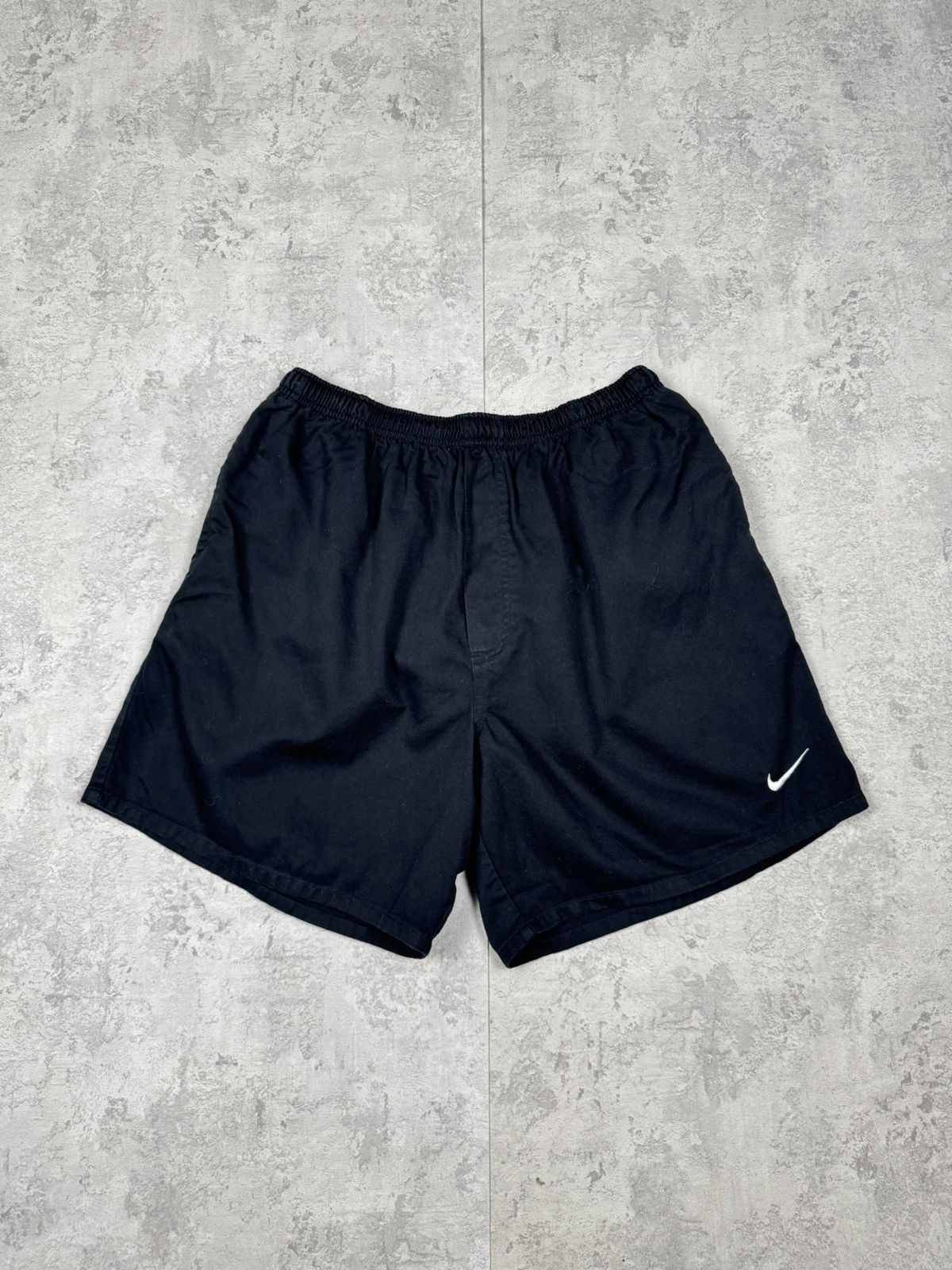 Nike Vintage Nike Y2K Shorts Size L Size US 34 / EU 50 - 1 Thumbnail