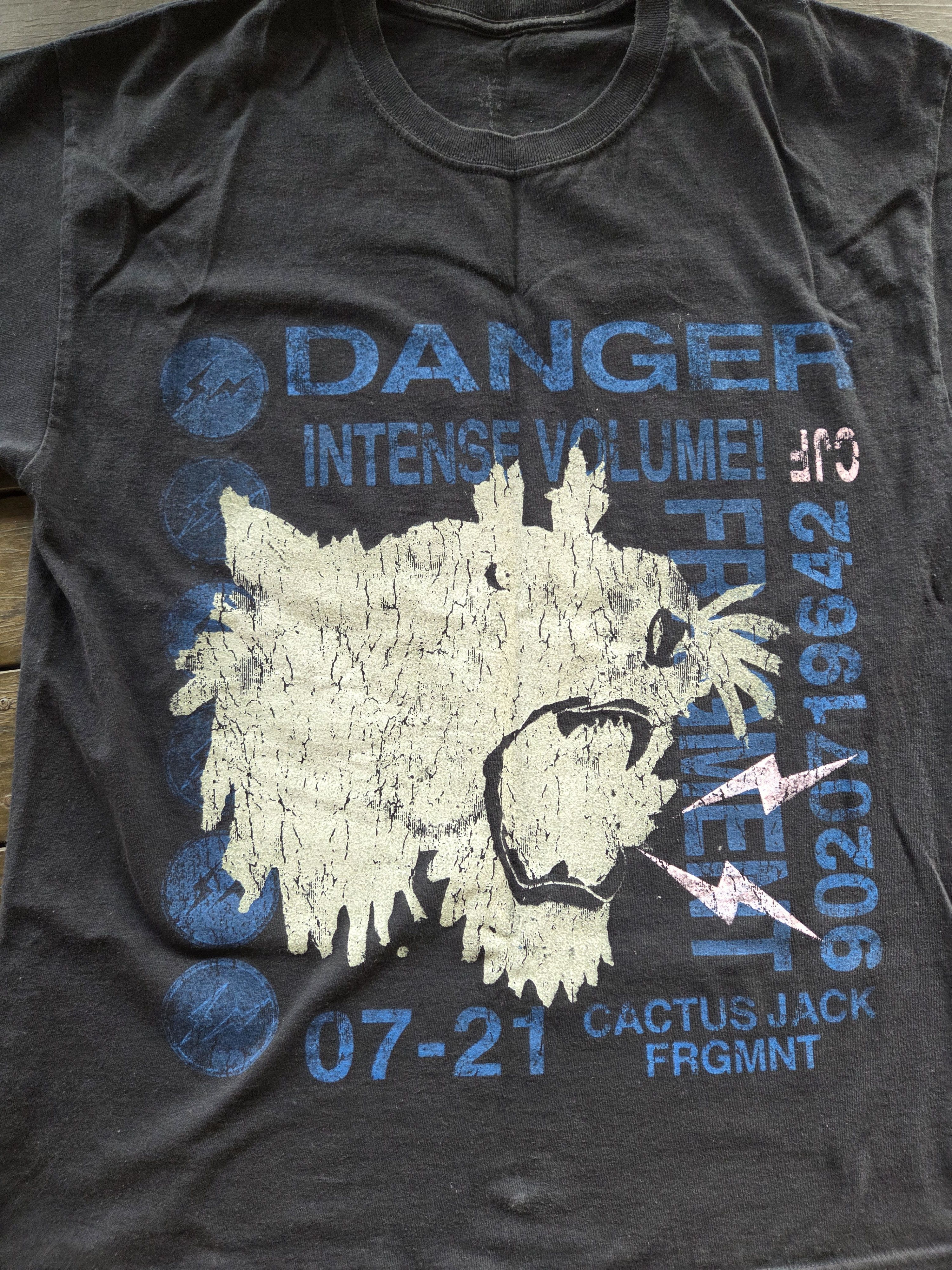 Fragment Design × Jordan Brand × Travis Scott Travis Scott x Fragment Danger Cactus Jack tee shirt Size US M / EU 48-50 / 2 - 3 Thumbnail