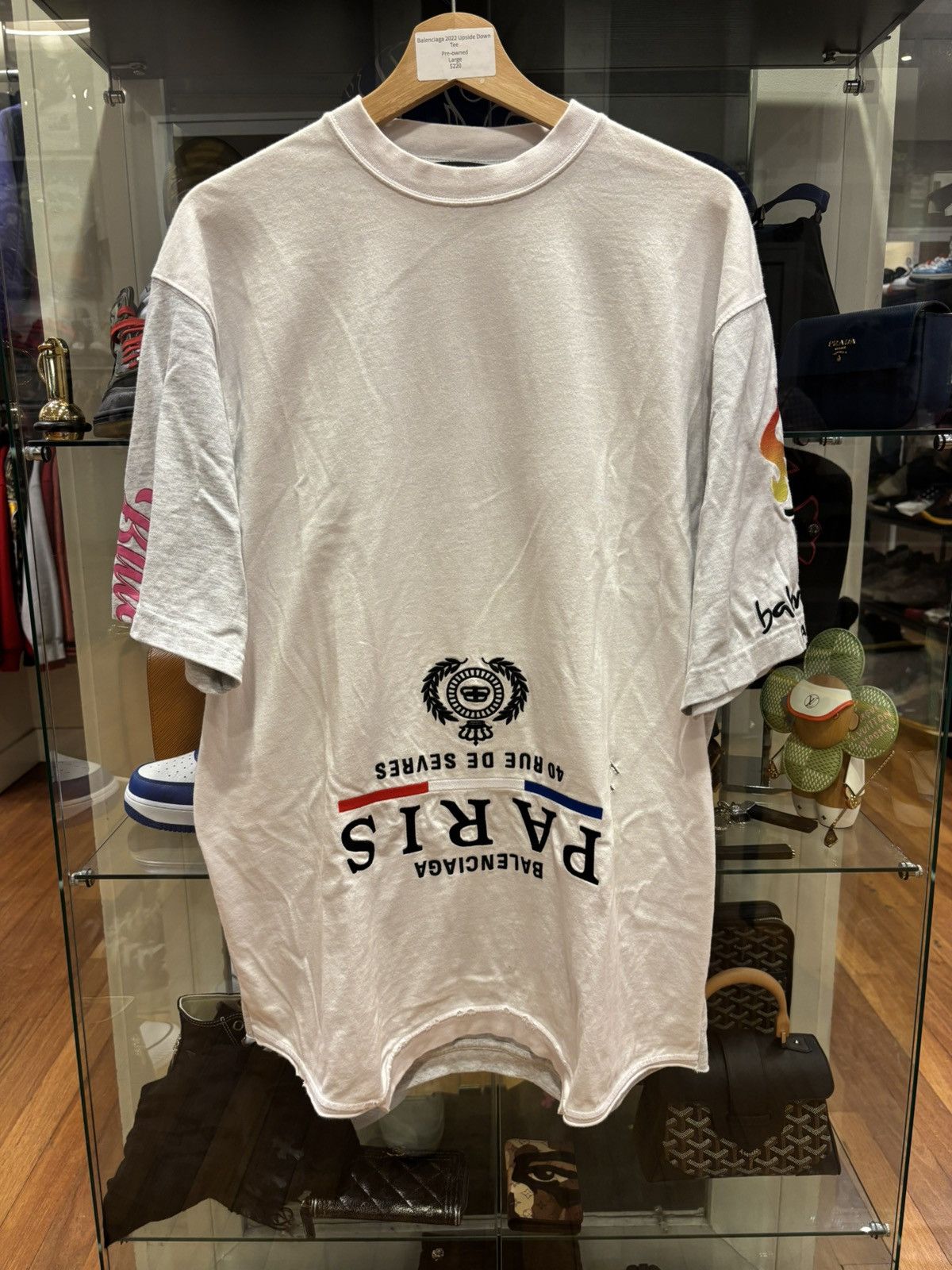 Balenciaga Balenciaga 2022 Upside Down Tee Size US L / EU 52-54 / 3 - 1 Thumbnail