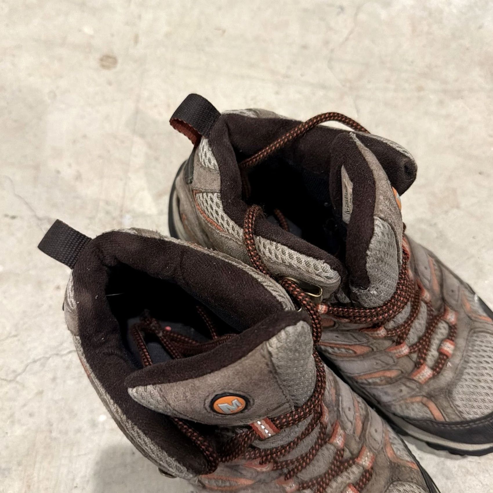 Merrell Merrell Moab 2 J06058W Bungee Cord Mid Hiking Boots Womens Sz 5 WIDE Distress Waterproof Leather Combat Boots Mens? No. Size US 5.5 / IT 35.5 - 4 Thumbnail