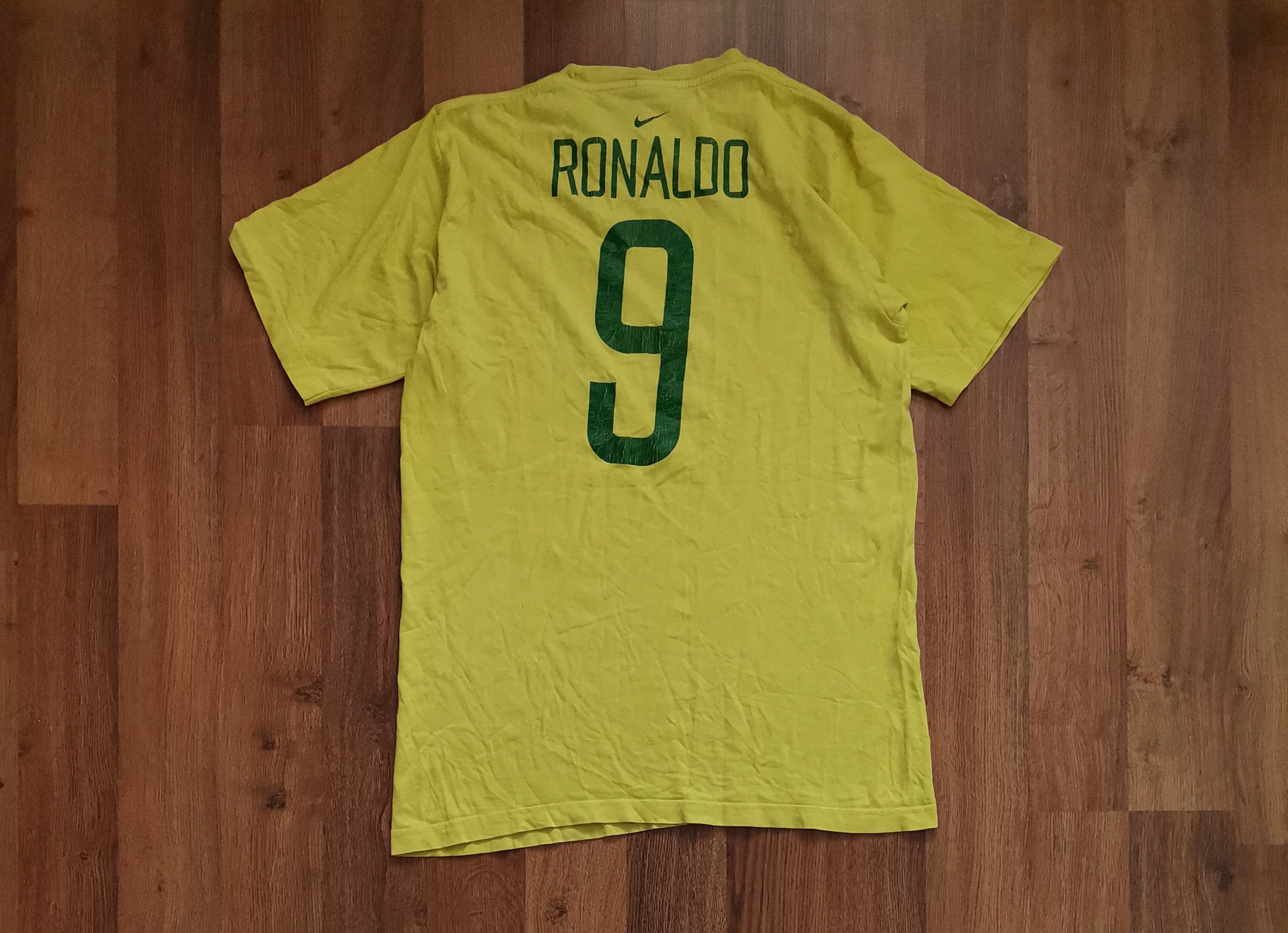 Nike Vintage Nike Brasil Ronaldo 9 Tee Size US M / EU 48-50 / 2 - 1 Thumbnail