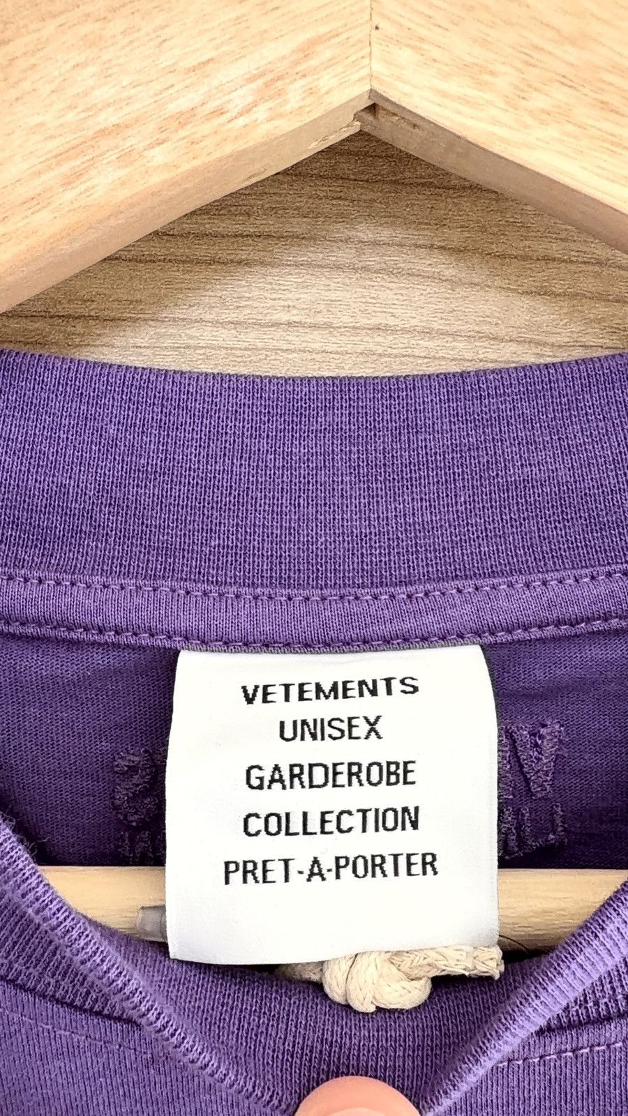 Vetements Vetements Logo T-shirt Purple Size US XS / EU 42 / 0 - 4 Thumbnail