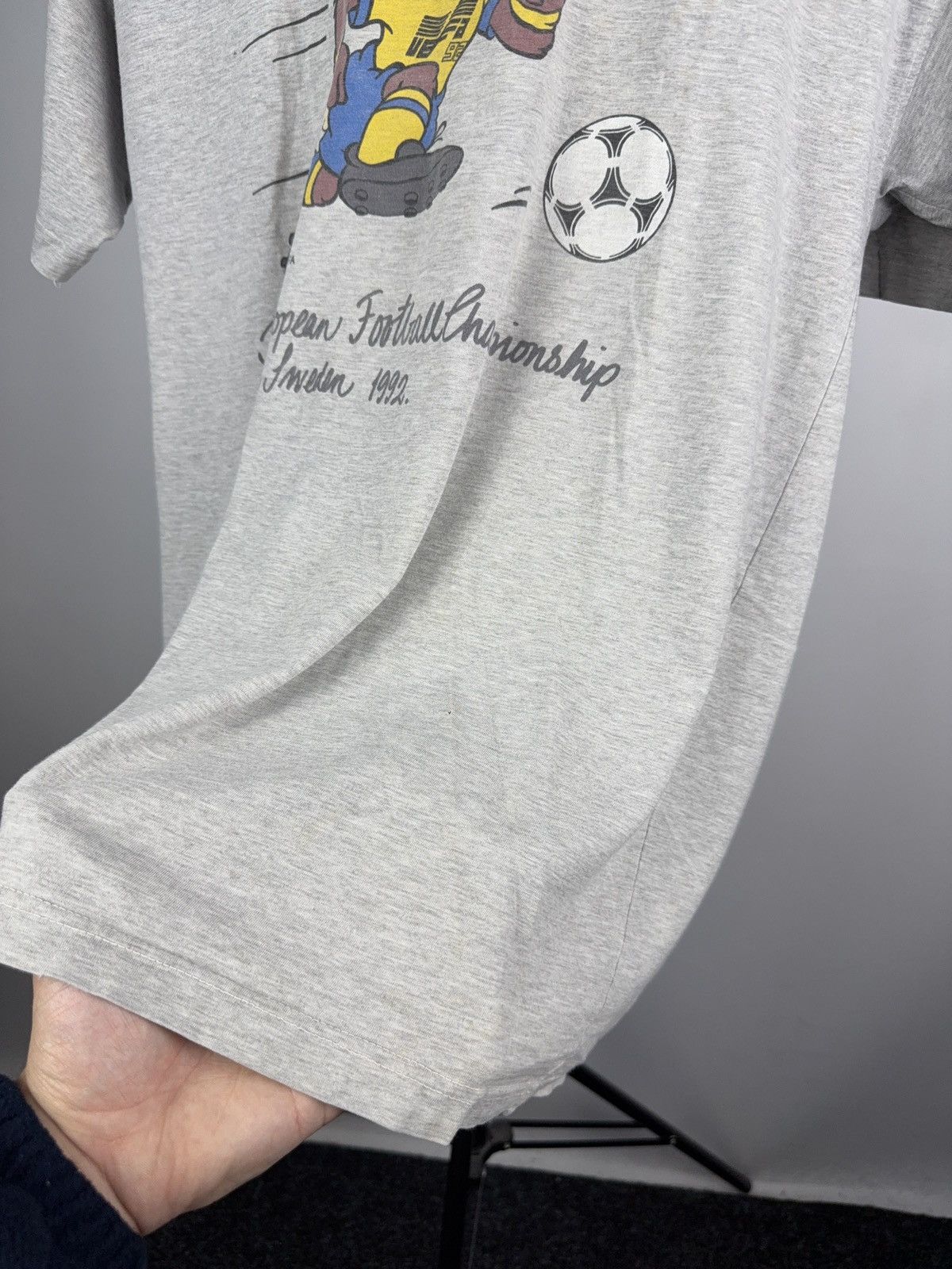 UEFA × Vintage Rare UEFA 1992 Sweden Euro Mascot Football Tee Vintage Size US S / EU 44-46 / 1 - 8 Thumbnail